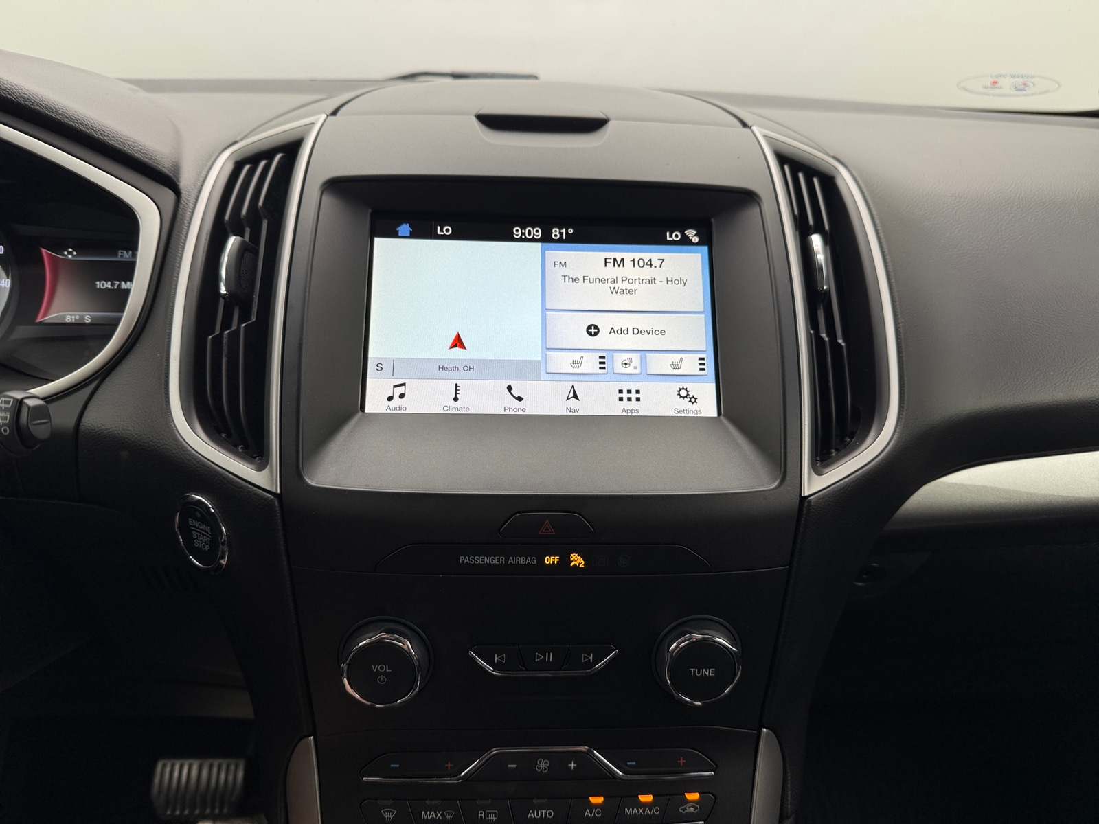 Thumbnail: 2019 Ford Edge - 4