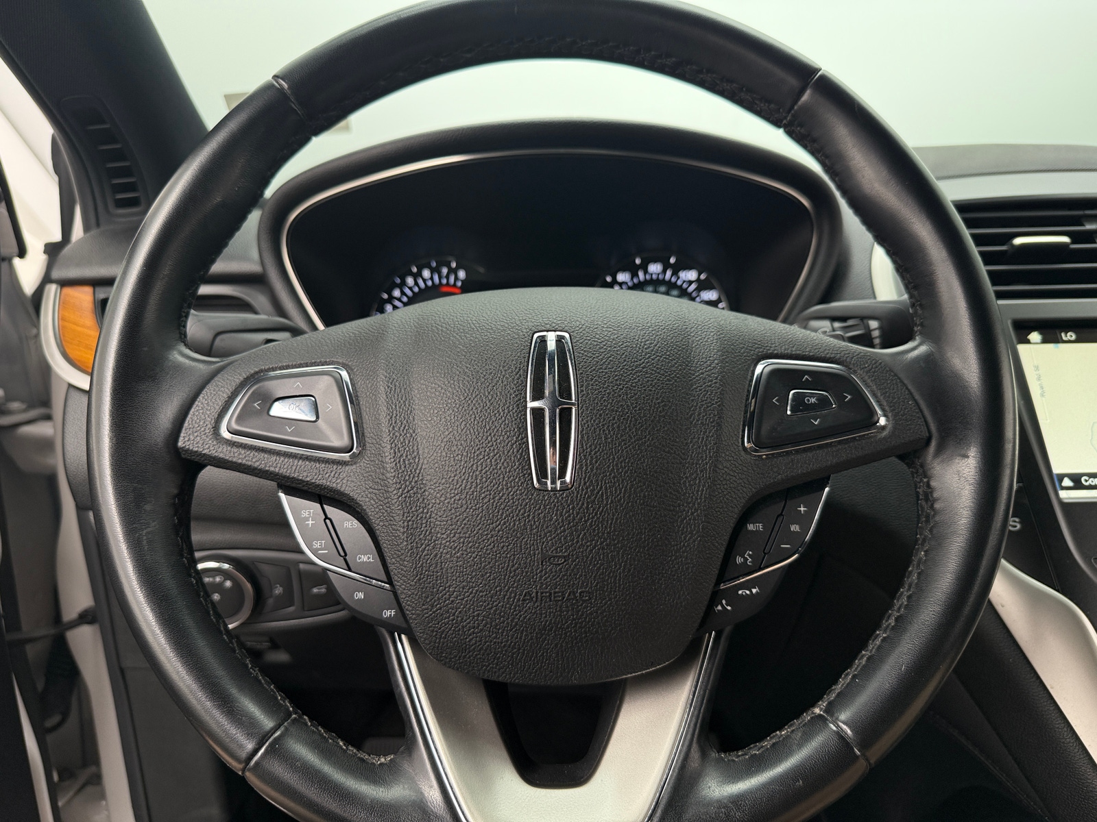 Thumbnail: 2019 Lincoln MKC - 4