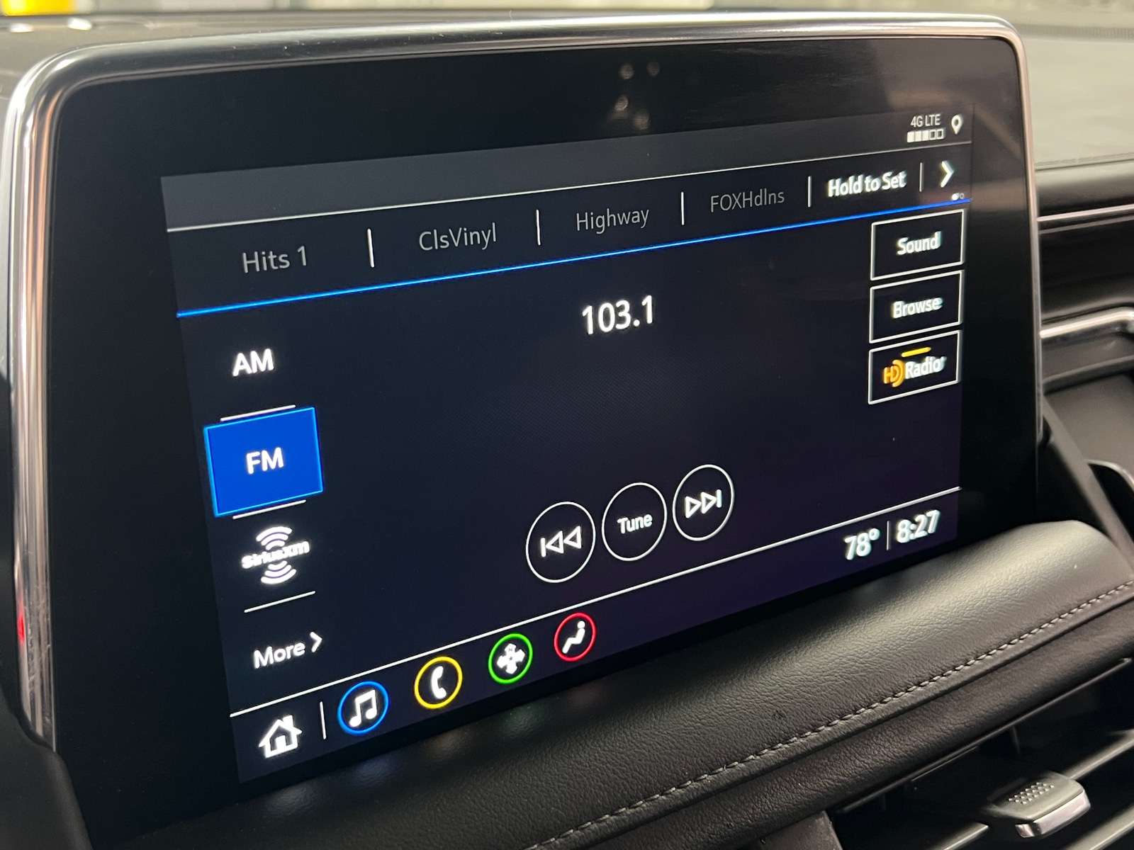 Thumbnail: 2021 Chevrolet Tahoe - 3