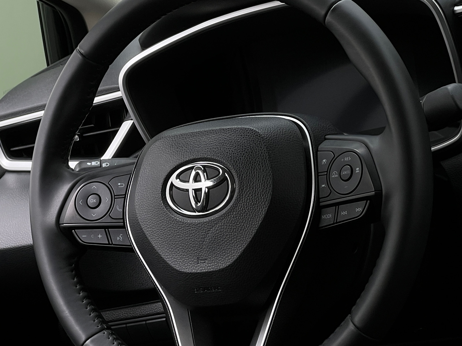 Thumbnail: 2023 Toyota Corolla - 4