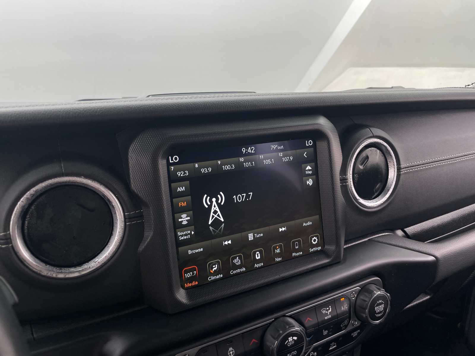 Thumbnail: 2022 Jeep Wrangler - 4