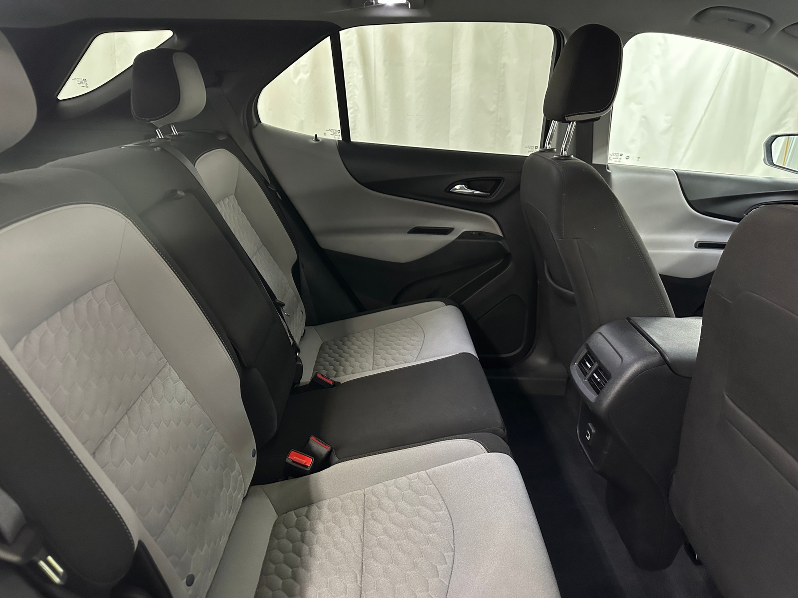 Thumbnail: 2021 Chevrolet Equinox - 6
