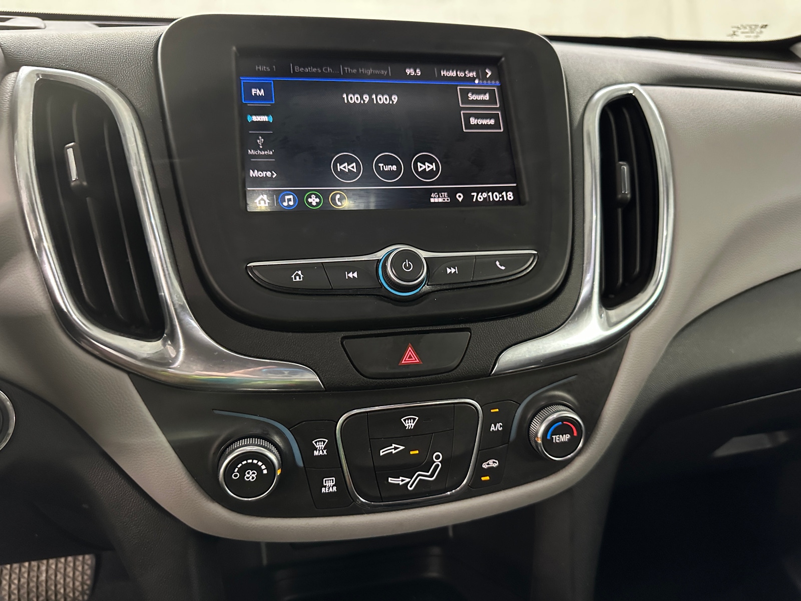 Thumbnail: 2021 Chevrolet Equinox - 4