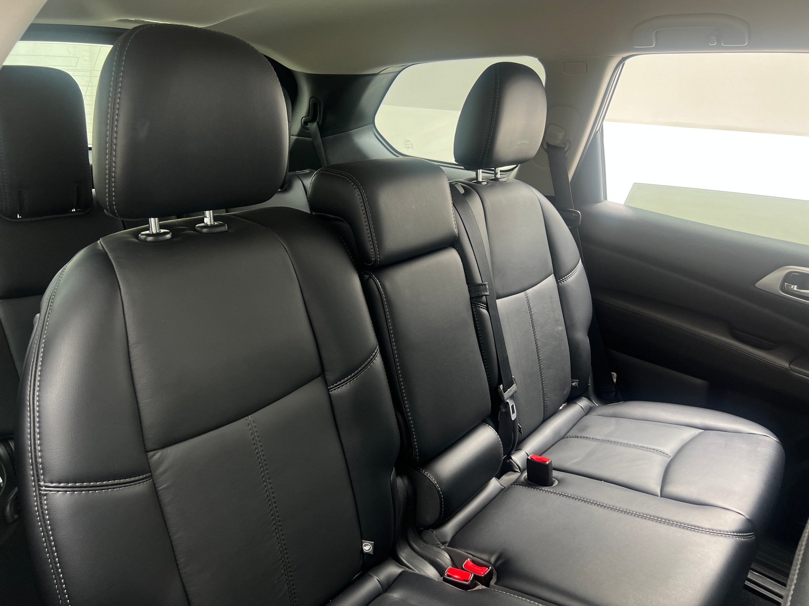 Thumbnail: 2017 Nissan Pathfinder - 5