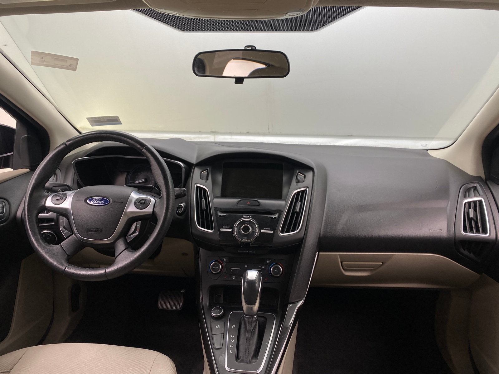 Thumbnail: 2017 Ford Focus - 3
