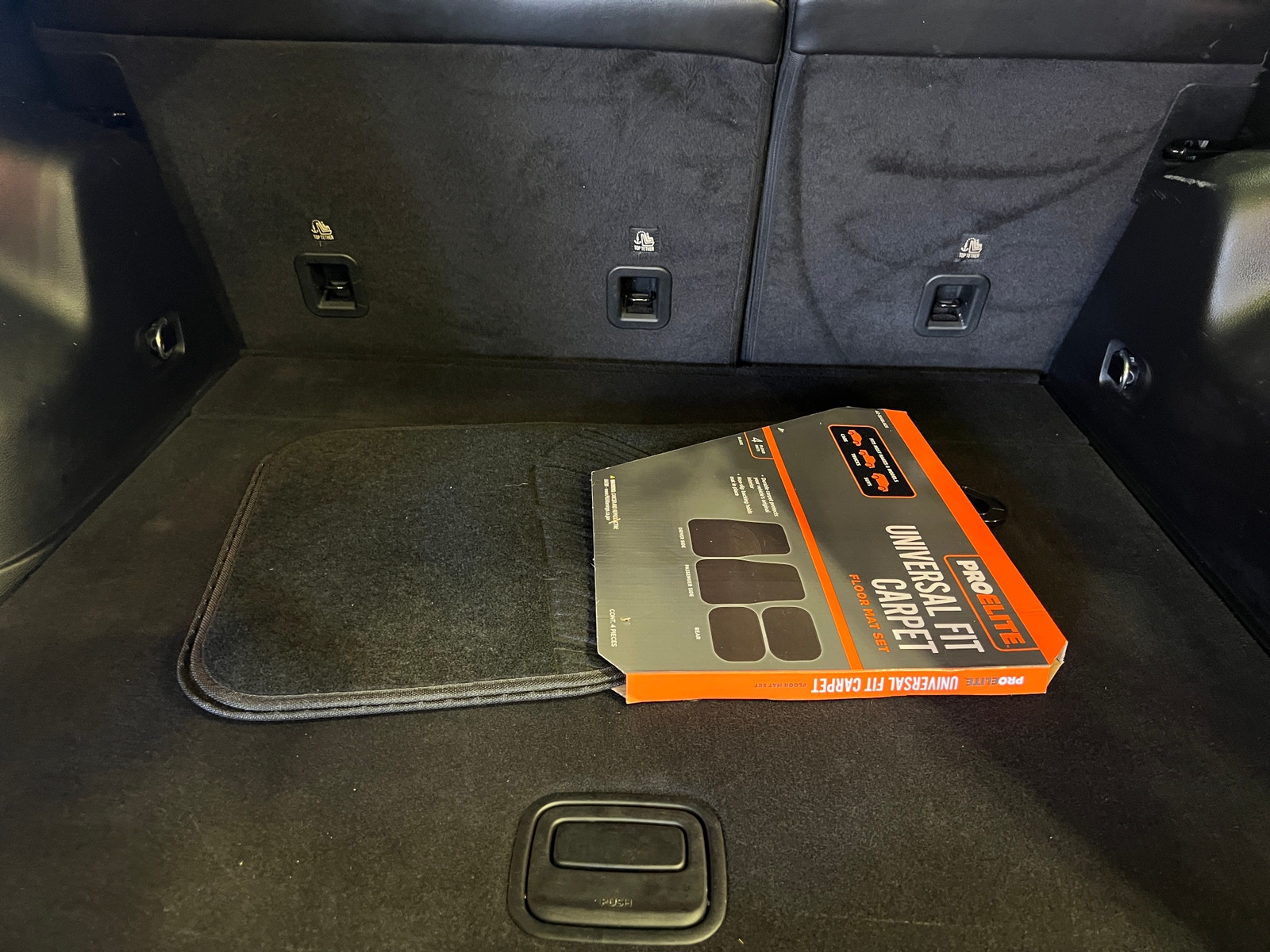 Thumbnail: 2019 Jeep Cherokee - 7