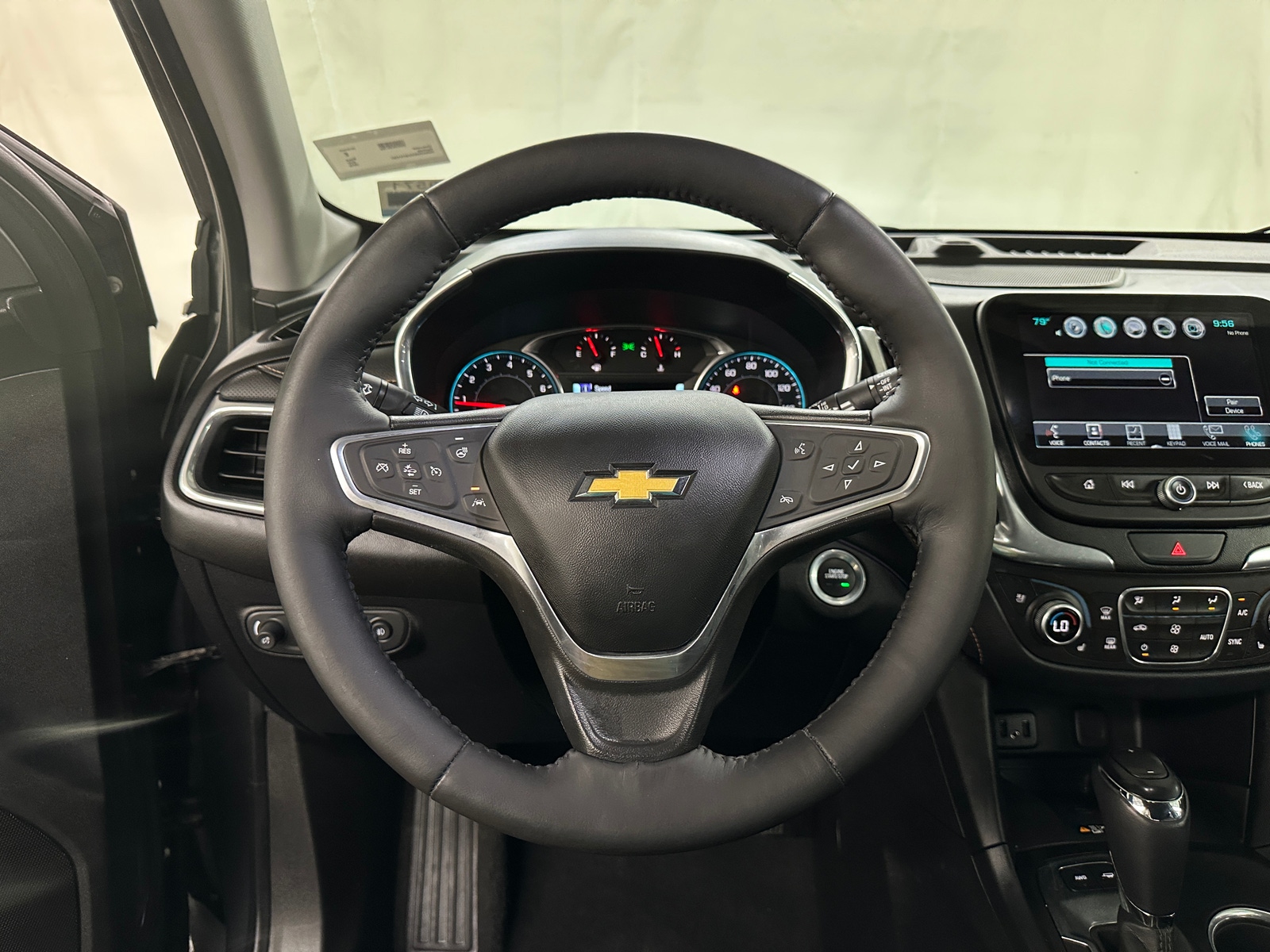 Thumbnail: 2018 Chevrolet Equinox - 4
