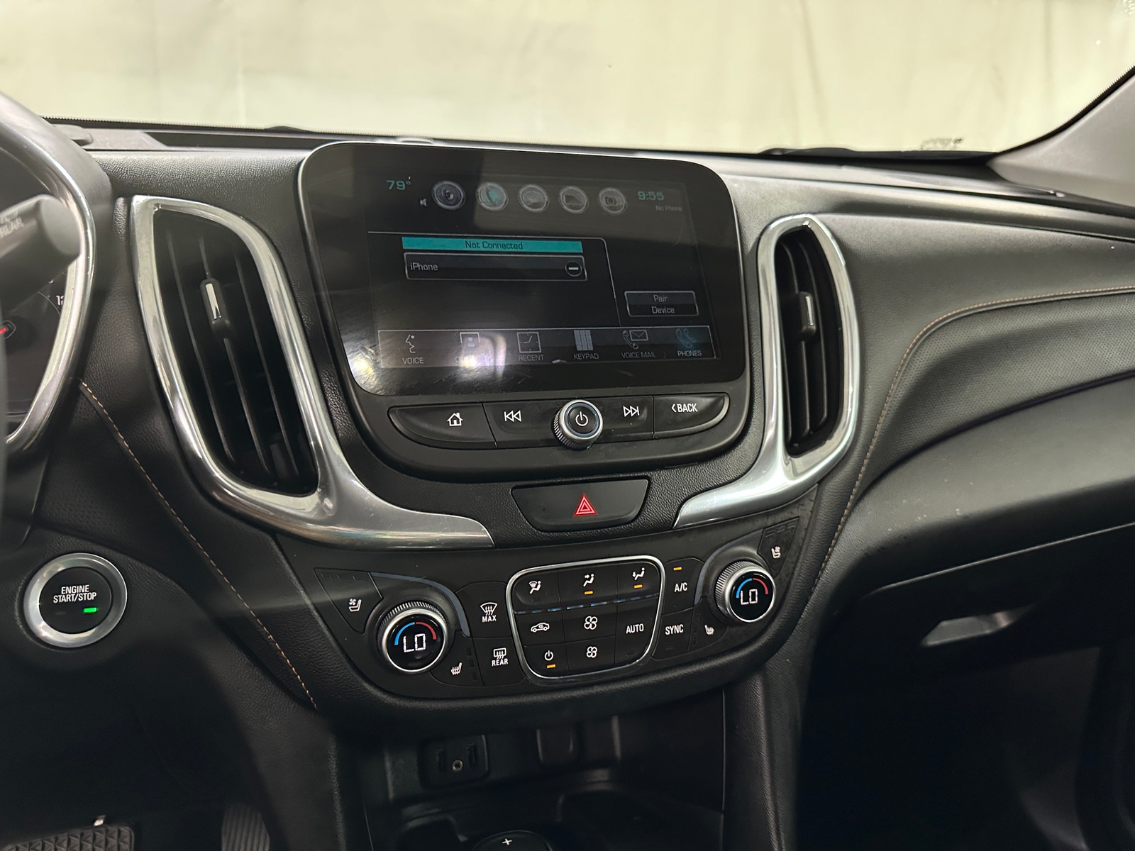 Thumbnail: 2018 Chevrolet Equinox - 3