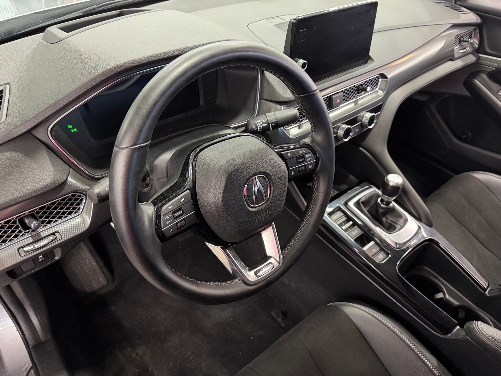 Thumbnail: 2023 Acura Integra - 2