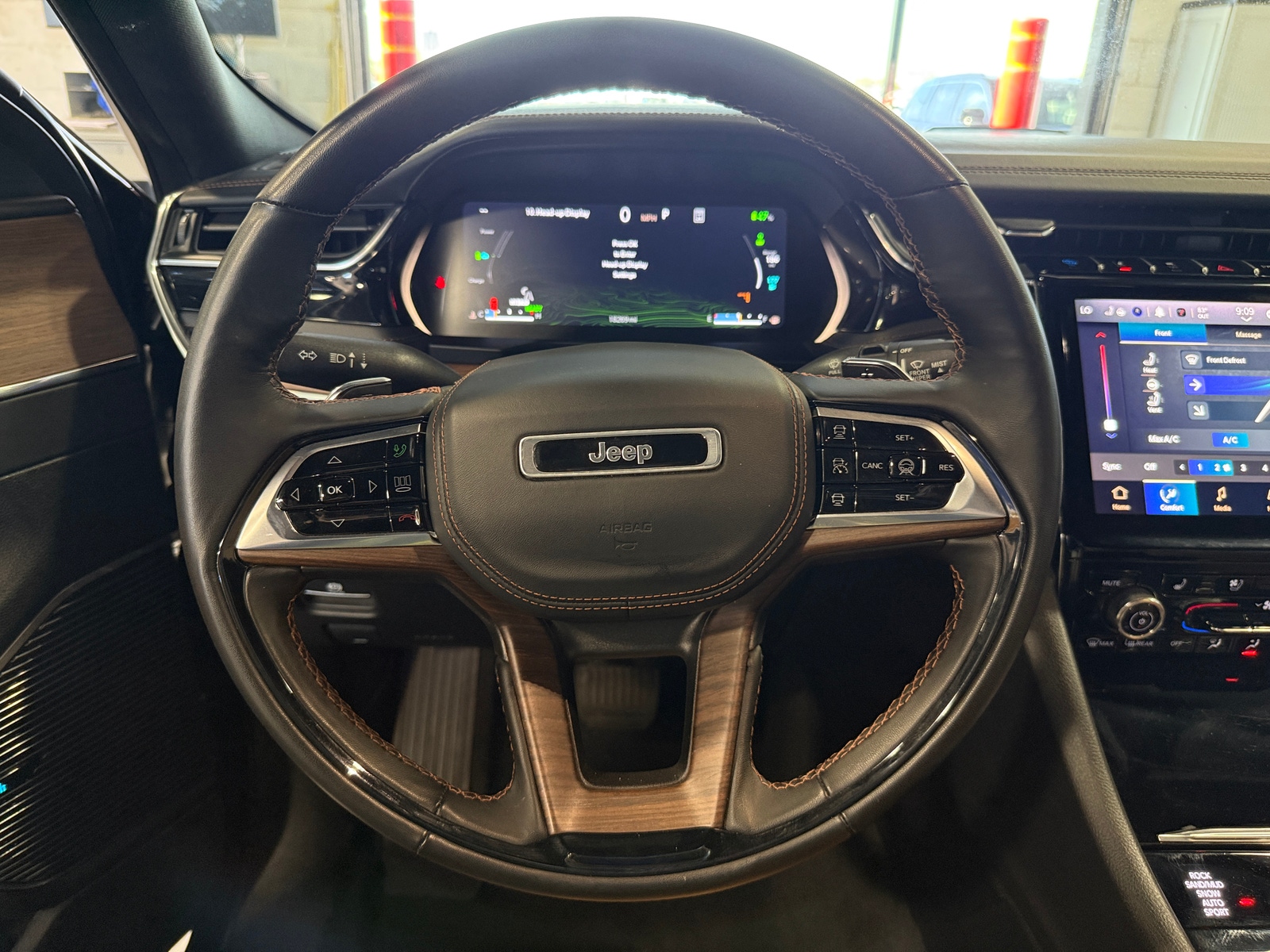 Thumbnail: 2023 Jeep Grand Cherokee - 4