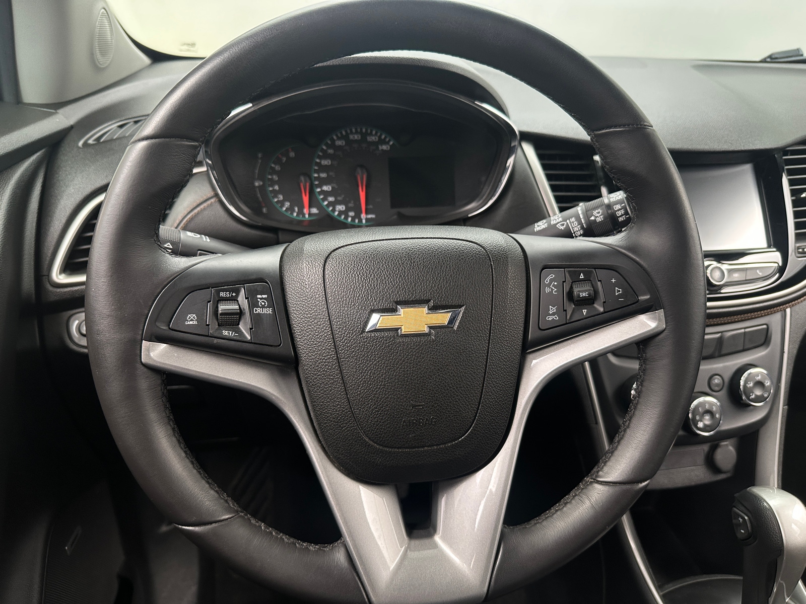 Thumbnail: 2017 Chevrolet Trax - 5