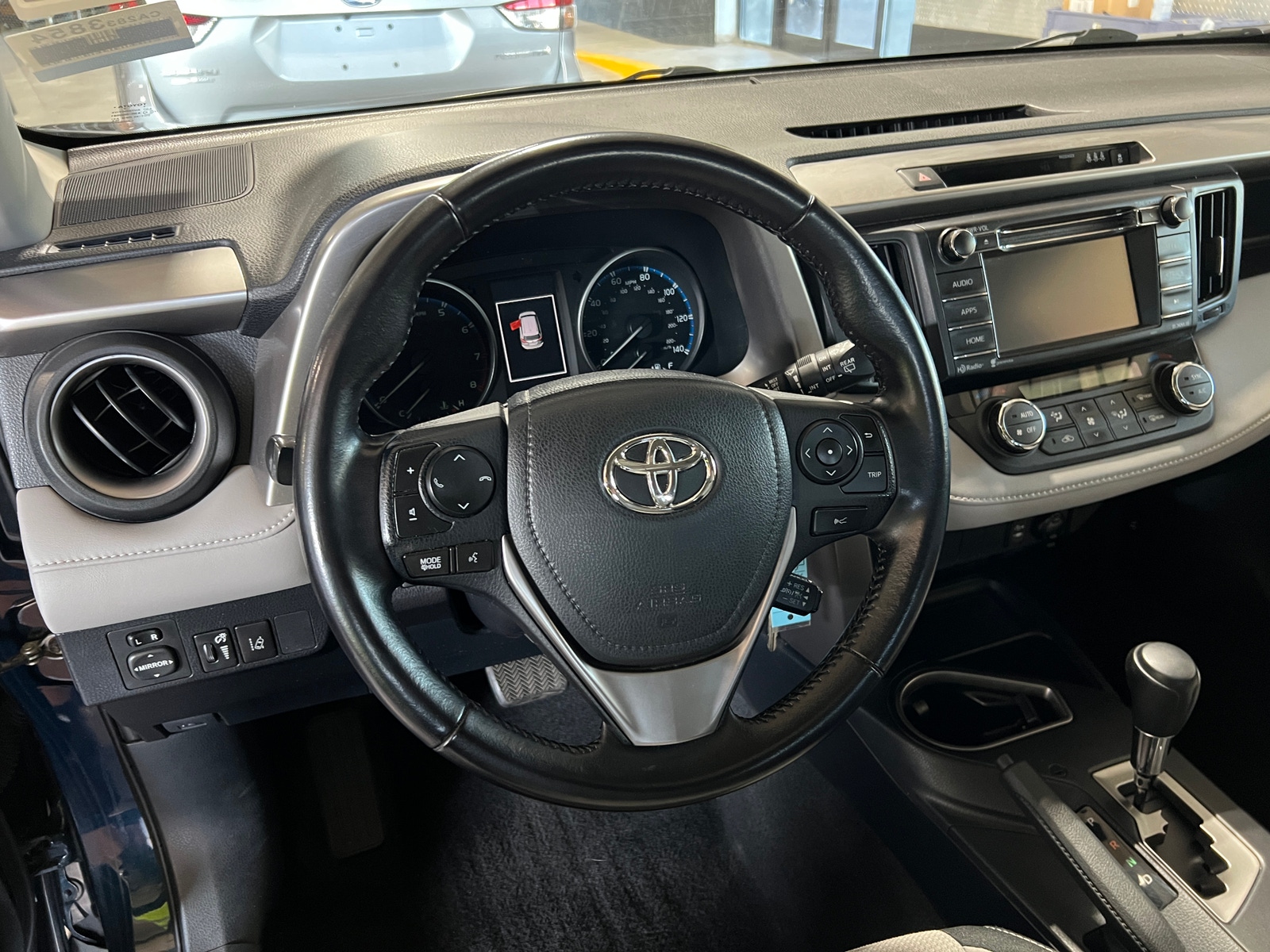 Thumbnail: 2017 Toyota RAV4 - 5