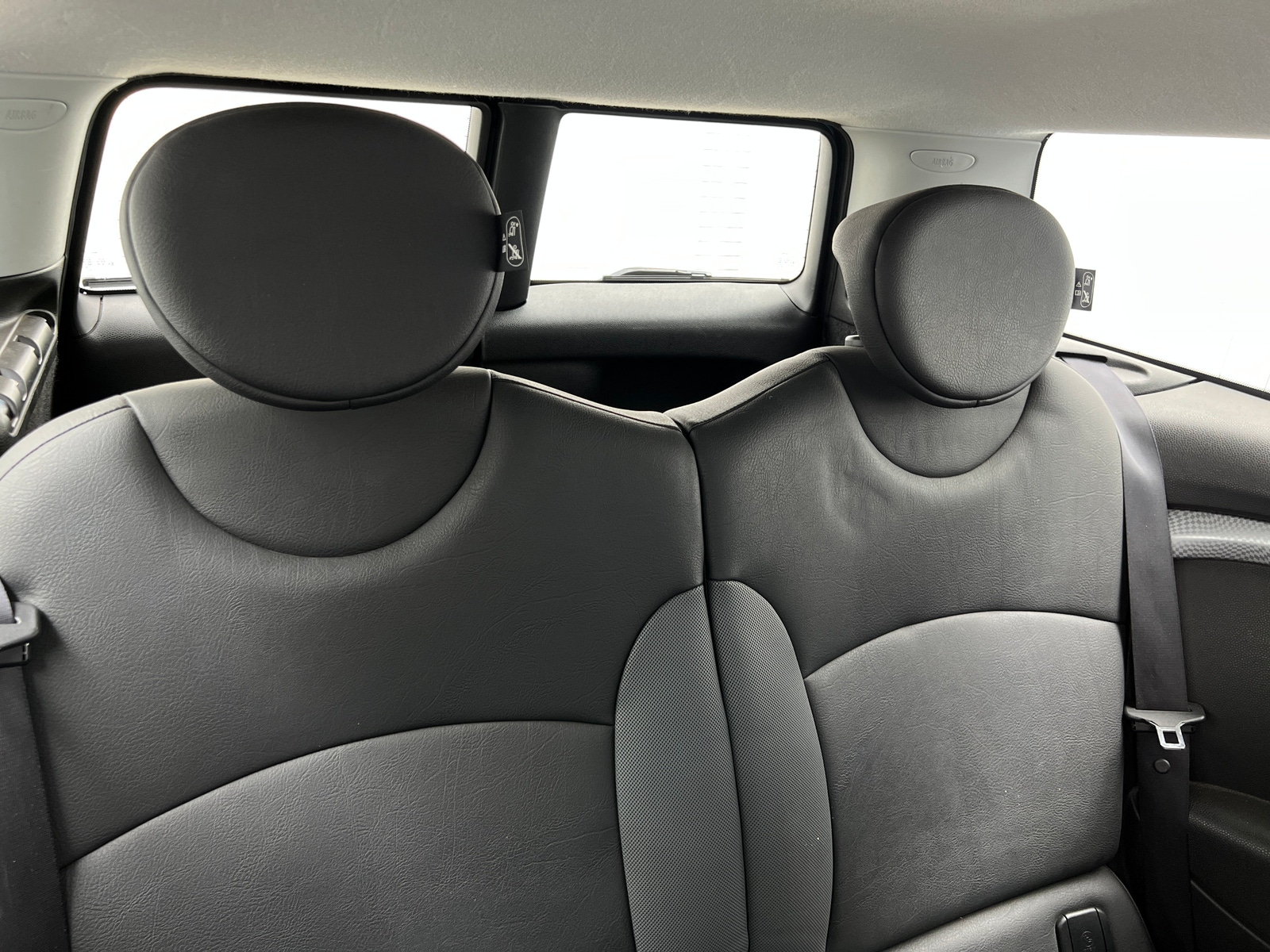 Thumbnail: 2010 MINI Cooper Clubman - 5