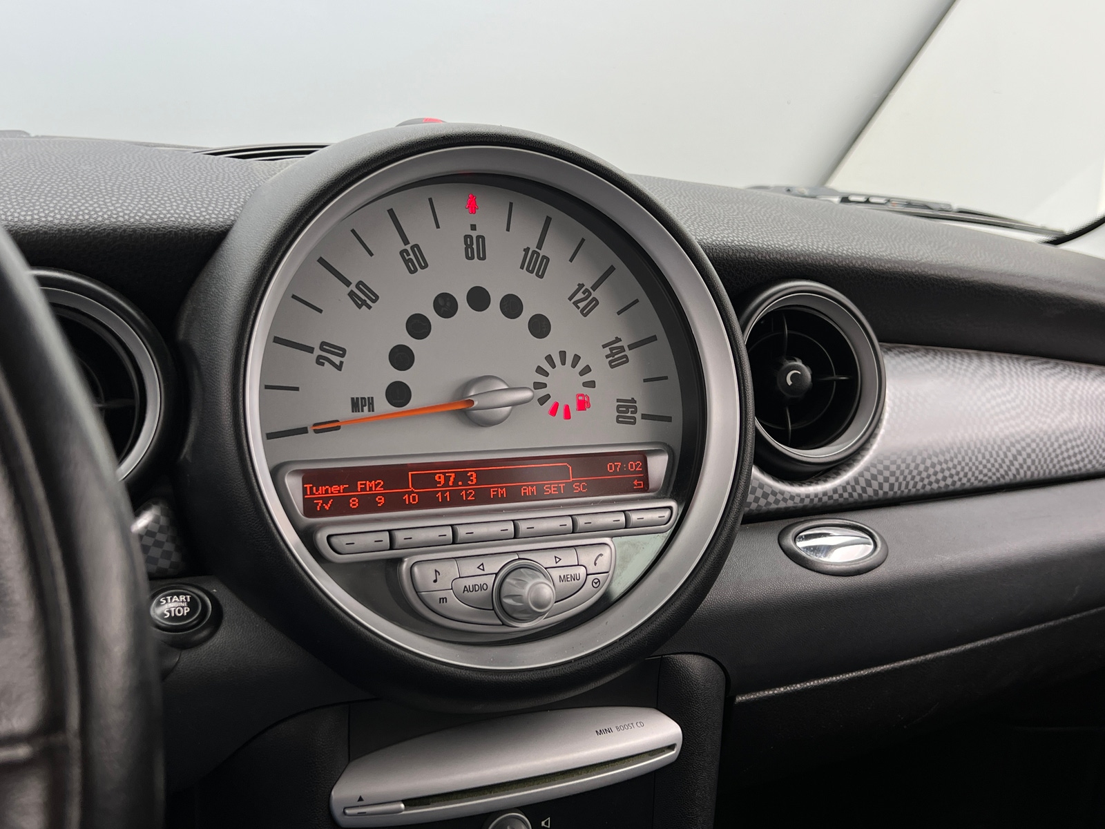 Thumbnail: 2010 MINI Cooper Clubman - 3
