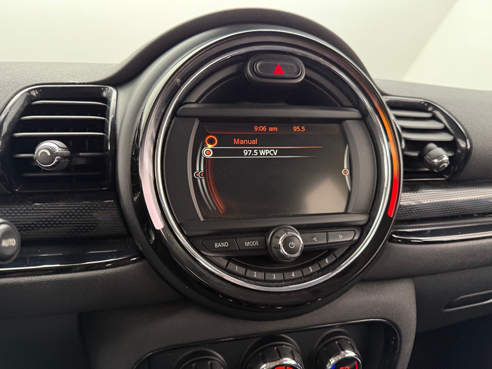Thumbnail: 2017 MINI Cooper Clubman - 3
