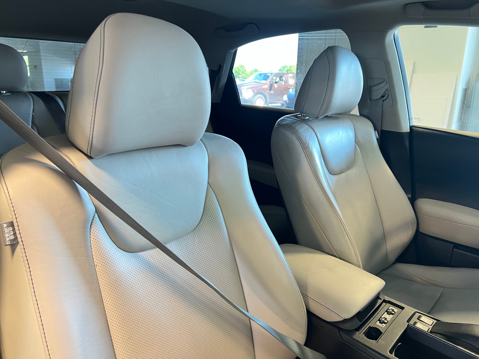 Thumbnail: 2015 Lexus RX - 2