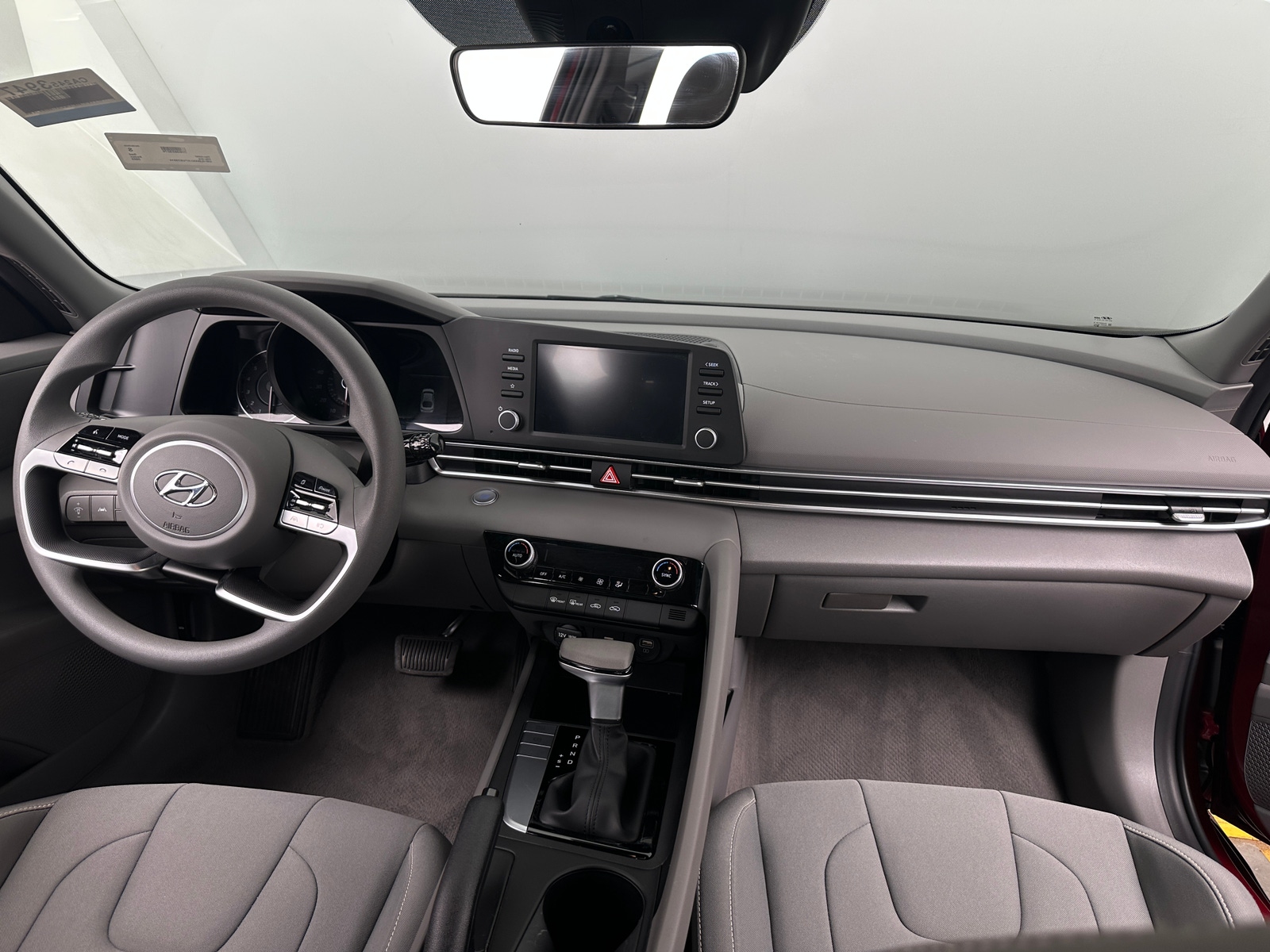 Thumbnail: 2023 Hyundai Elantra - 3
