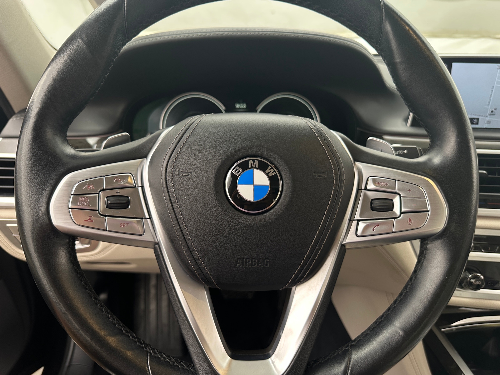 Thumbnail: 2017 BMW 7 Series - 4