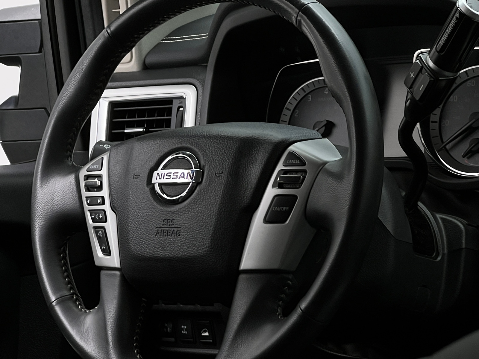 Thumbnail: 2017 Nissan Titan - 5