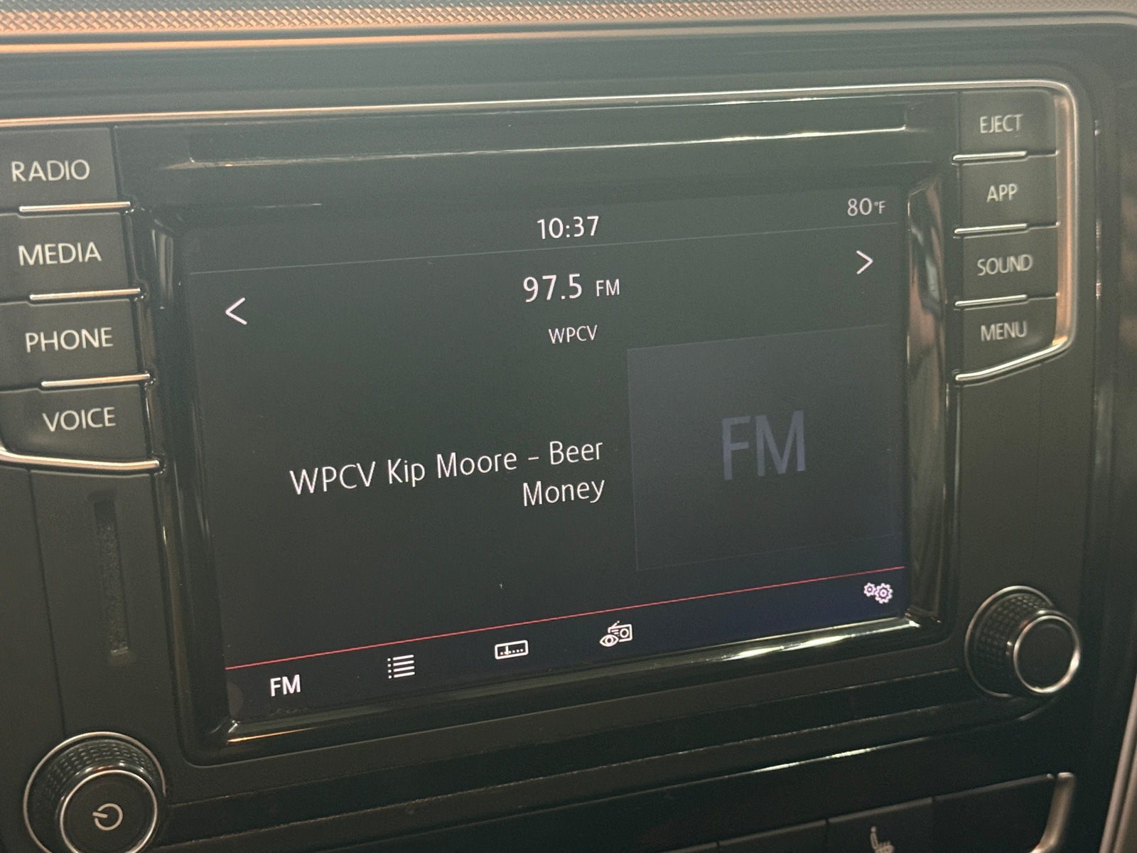 Thumbnail: 2019 Volkswagen Passat - 3