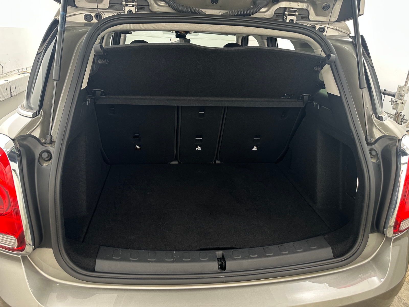 Thumbnail: 2019 MINI Cooper Countryman - 6