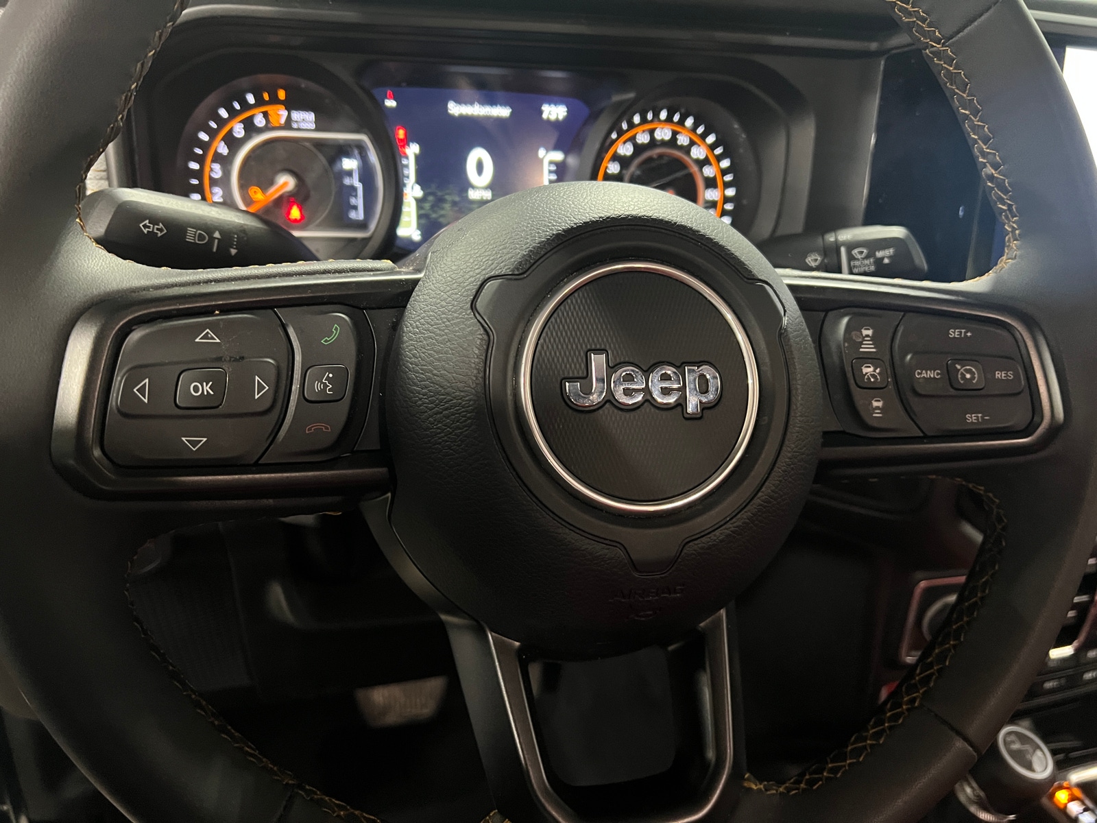 Thumbnail: 2024 Jeep Gladiator - 4