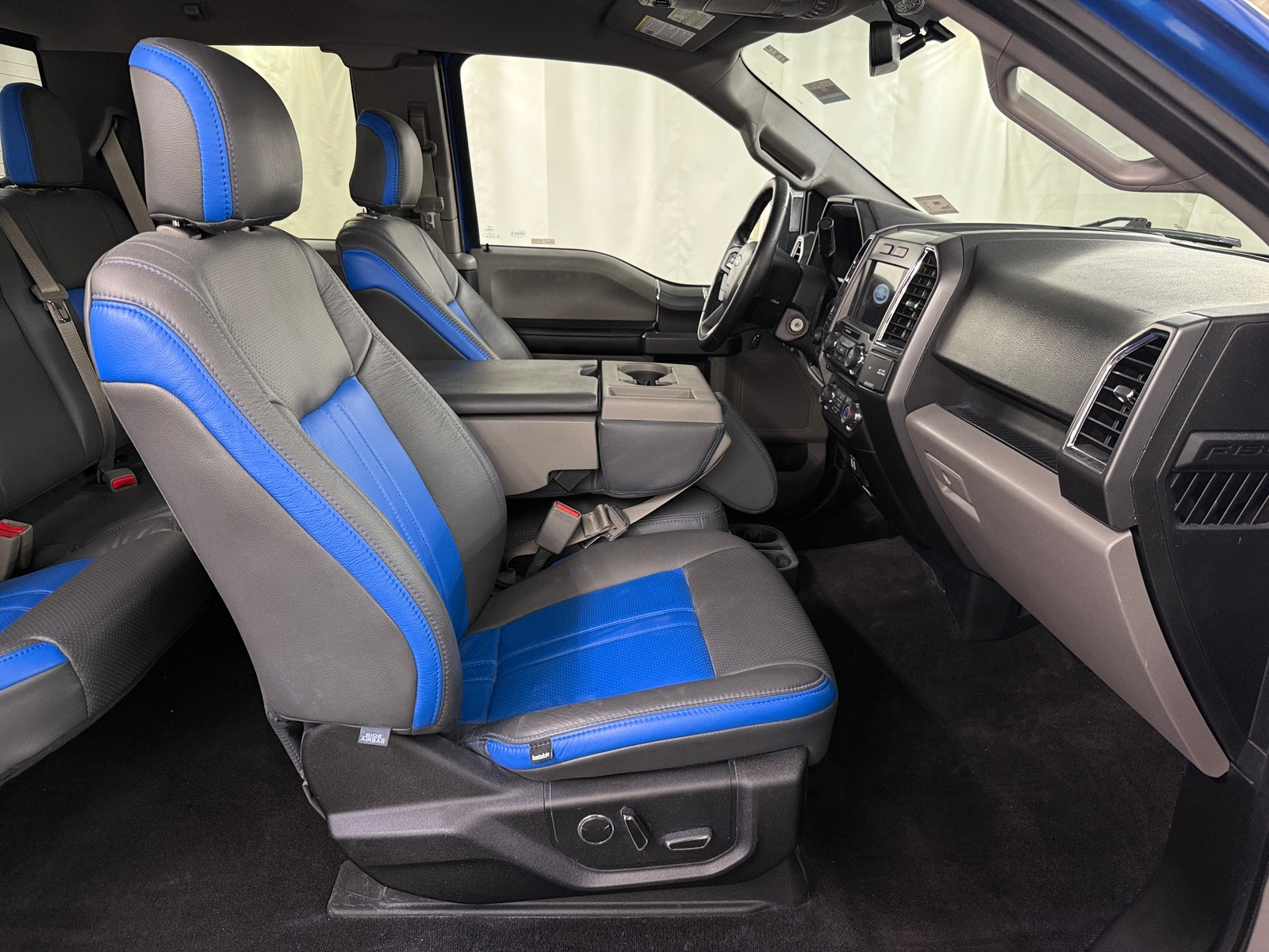 Thumbnail: 2015 Ford Econoline - 2