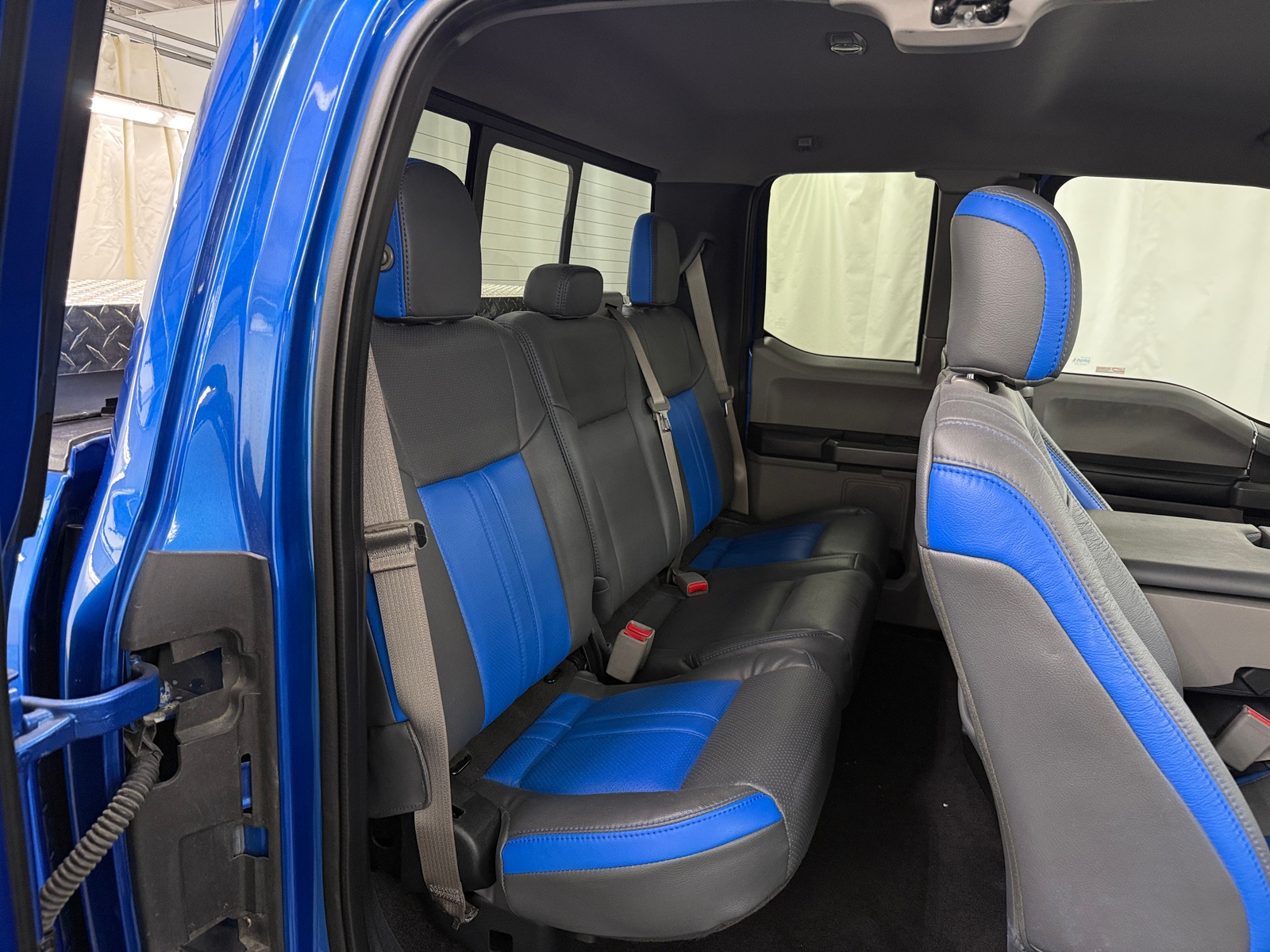 Thumbnail: 2015 Ford Econoline - 6