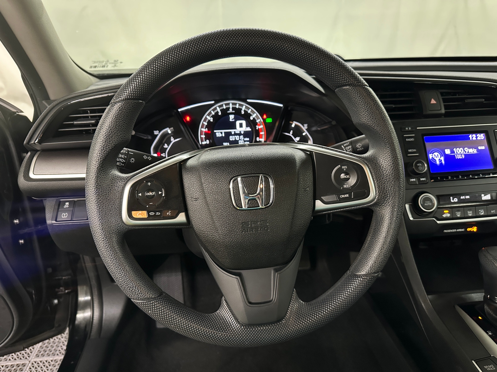 Thumbnail: 2018 Honda Civic - 5