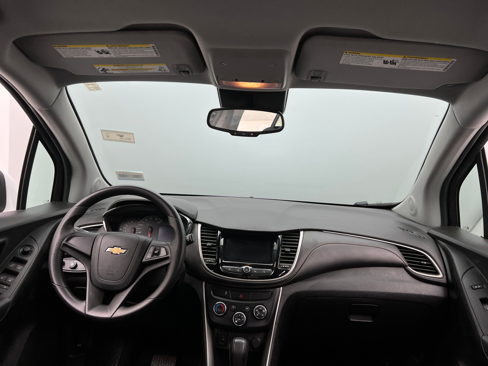 Thumbnail: 2018 Chevrolet Trax - 3
