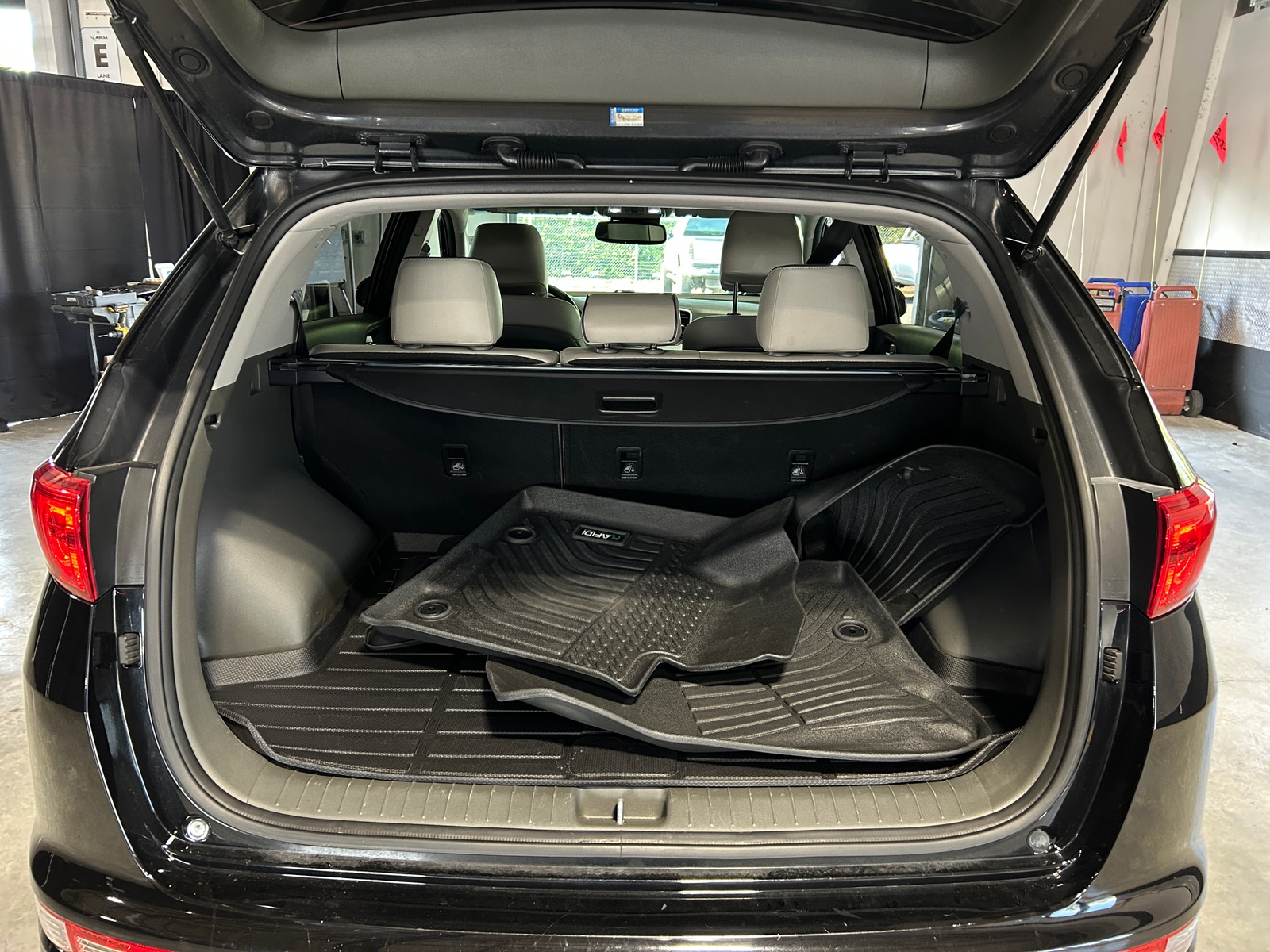 Thumbnail: 2017 Kia Sportage - 6