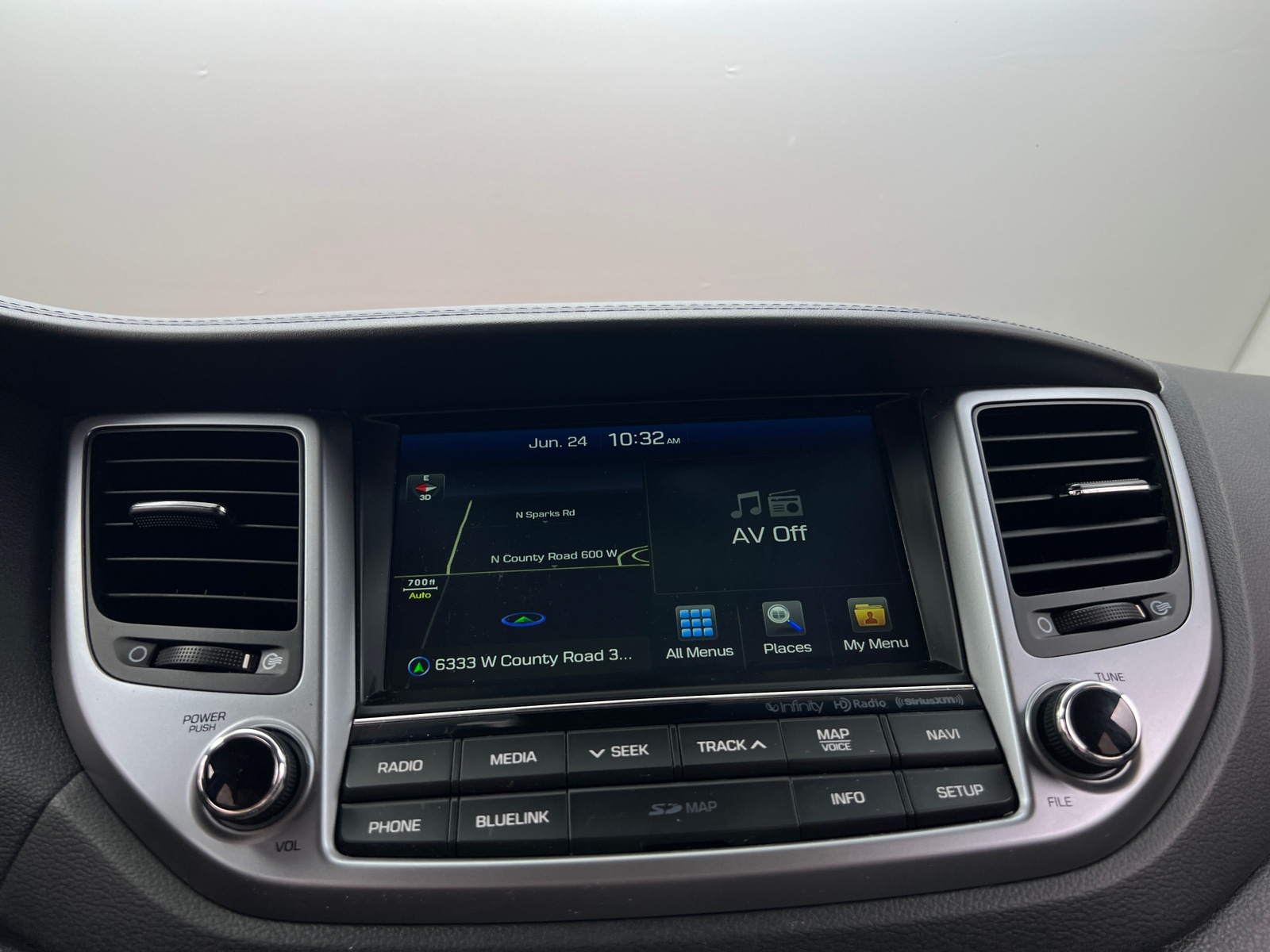 Thumbnail: 2017 Hyundai Tucson - 3