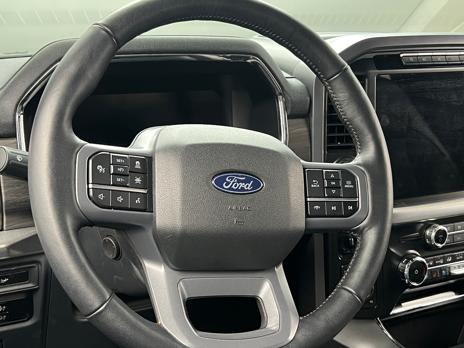 Thumbnail: 2024 Ford Econoline - 4