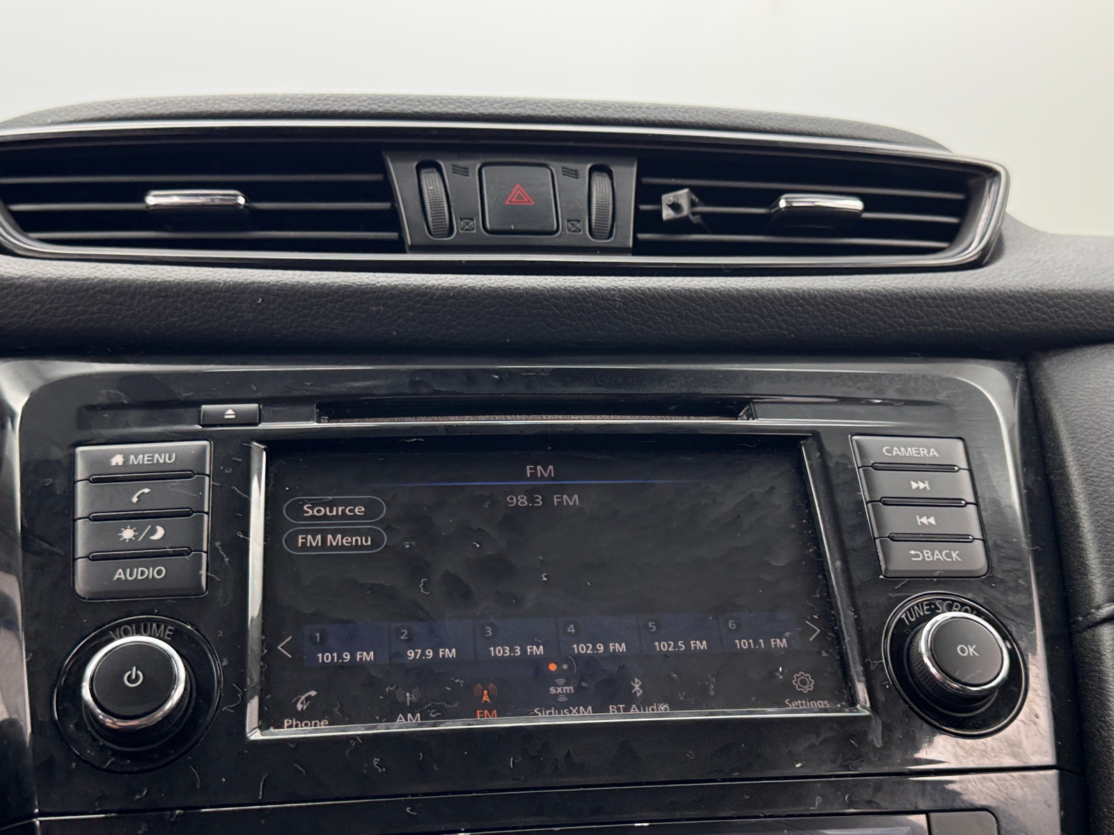 Thumbnail: 2019 Nissan Rogue - 4