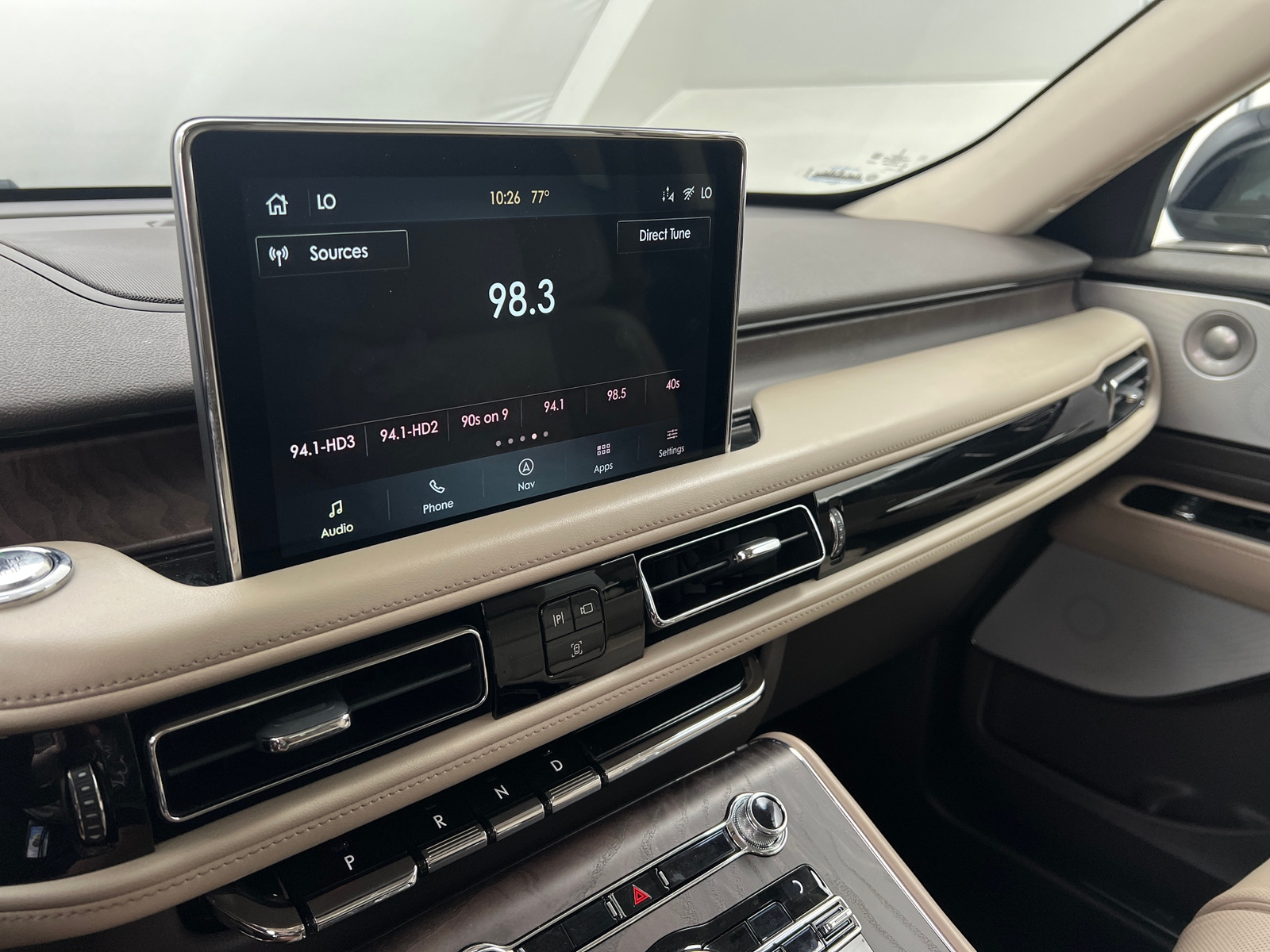 Thumbnail: 2020 Lincoln Aviator - 3