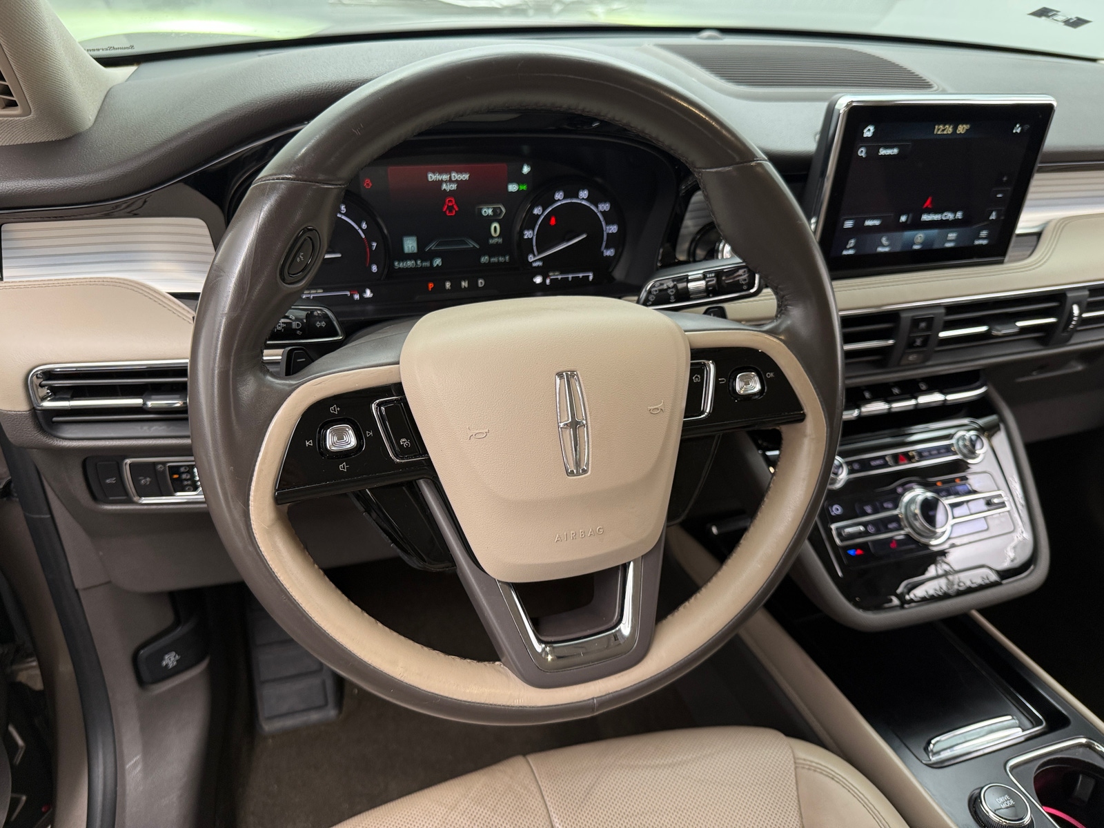 Thumbnail: 2020 Lincoln Corsair - 4