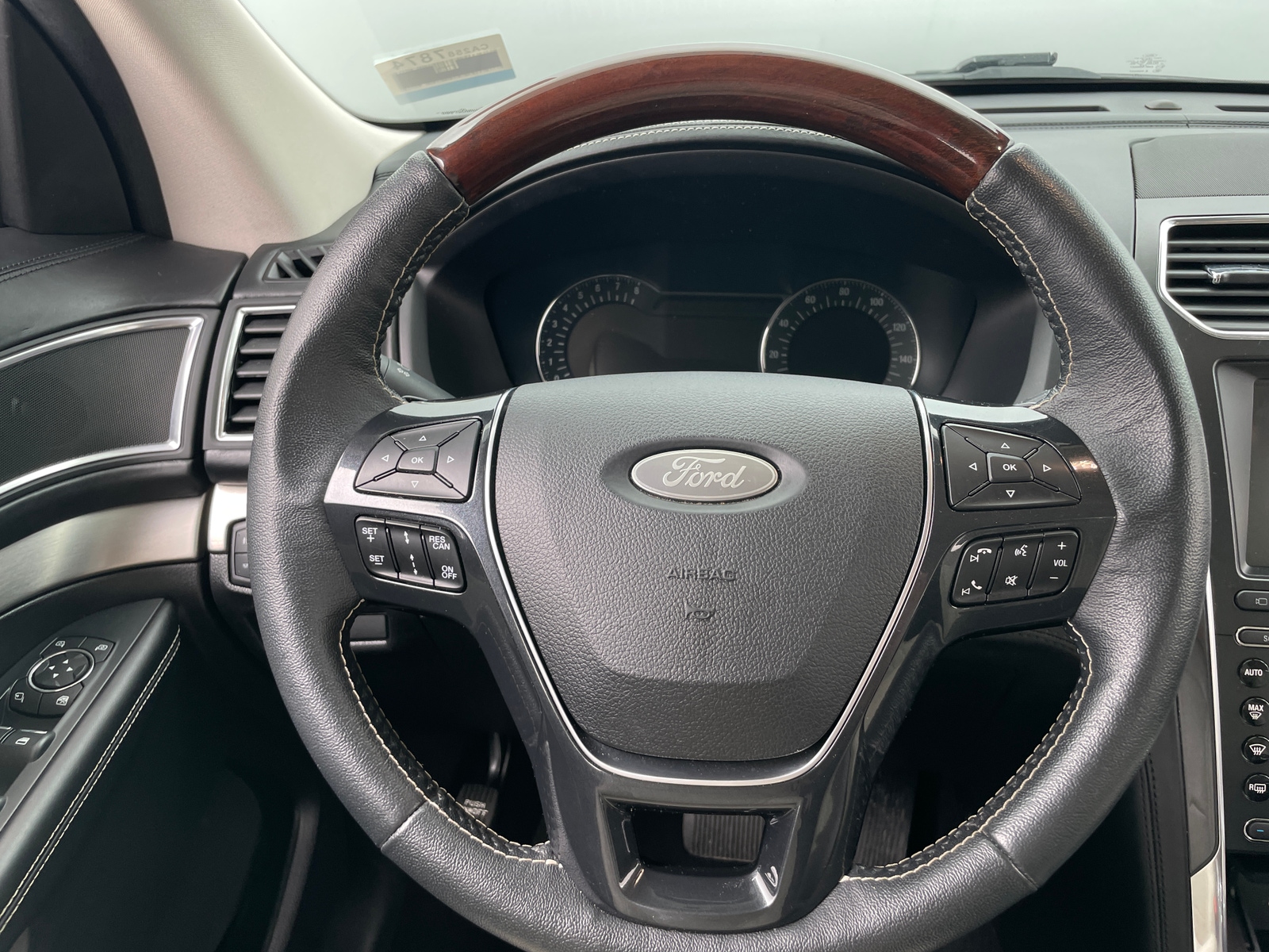 Thumbnail: 2018 Ford Explorer - 4