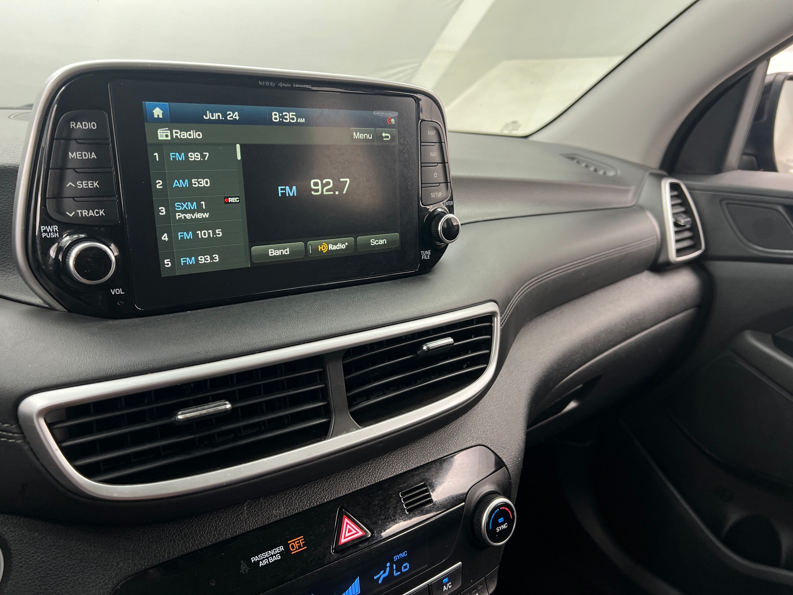 Thumbnail: 2019 Hyundai Tucson - 4