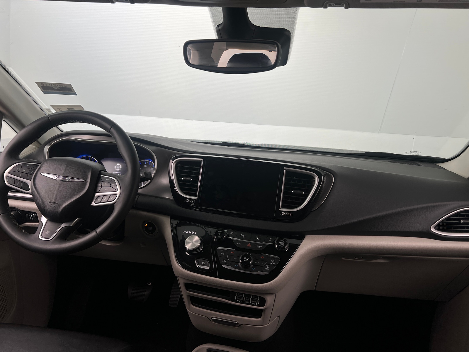 Thumbnail: 2023 Chrysler Pacifica - 2