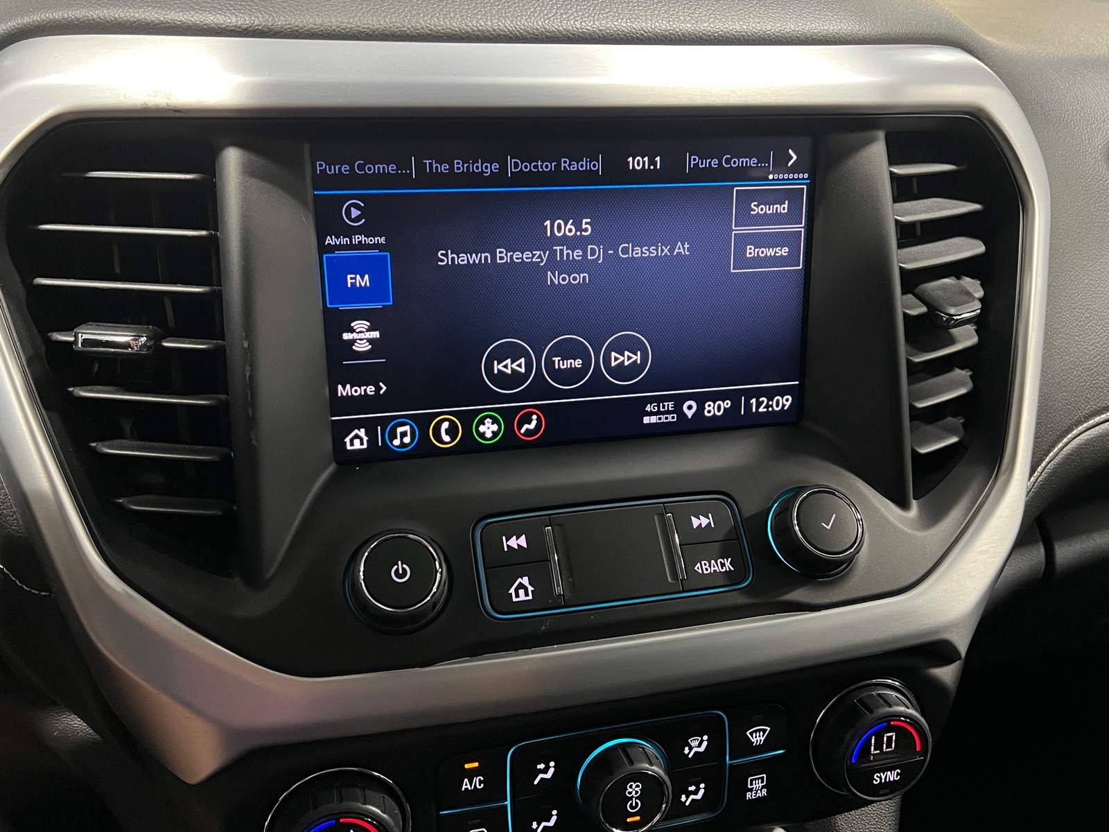 Thumbnail: 2021 GMC Acadia - 4