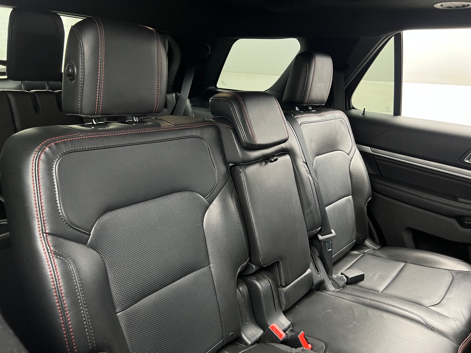 Thumbnail: 2018 Ford Explorer - 5