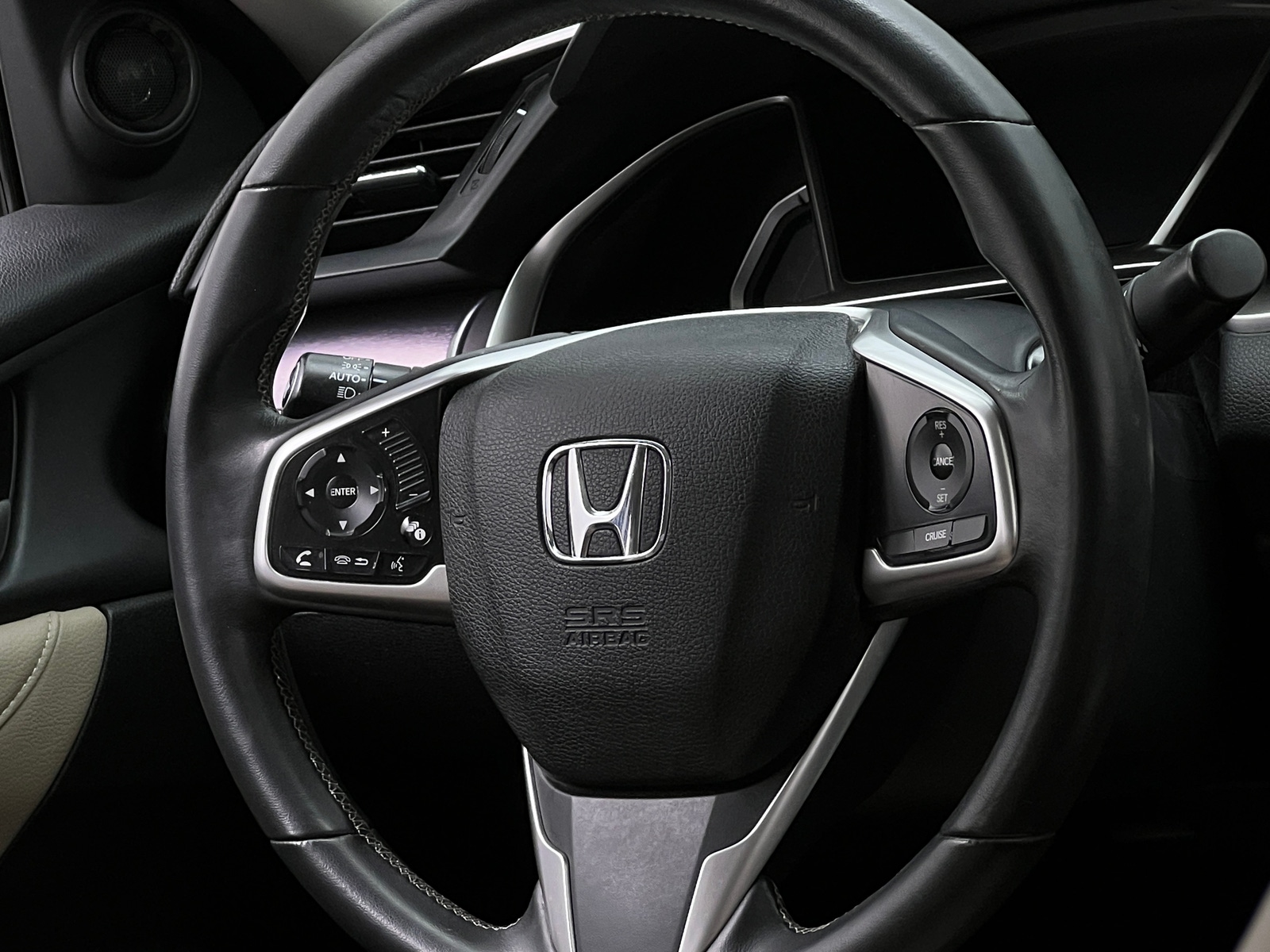 Thumbnail: 2016 Honda Civic - 4