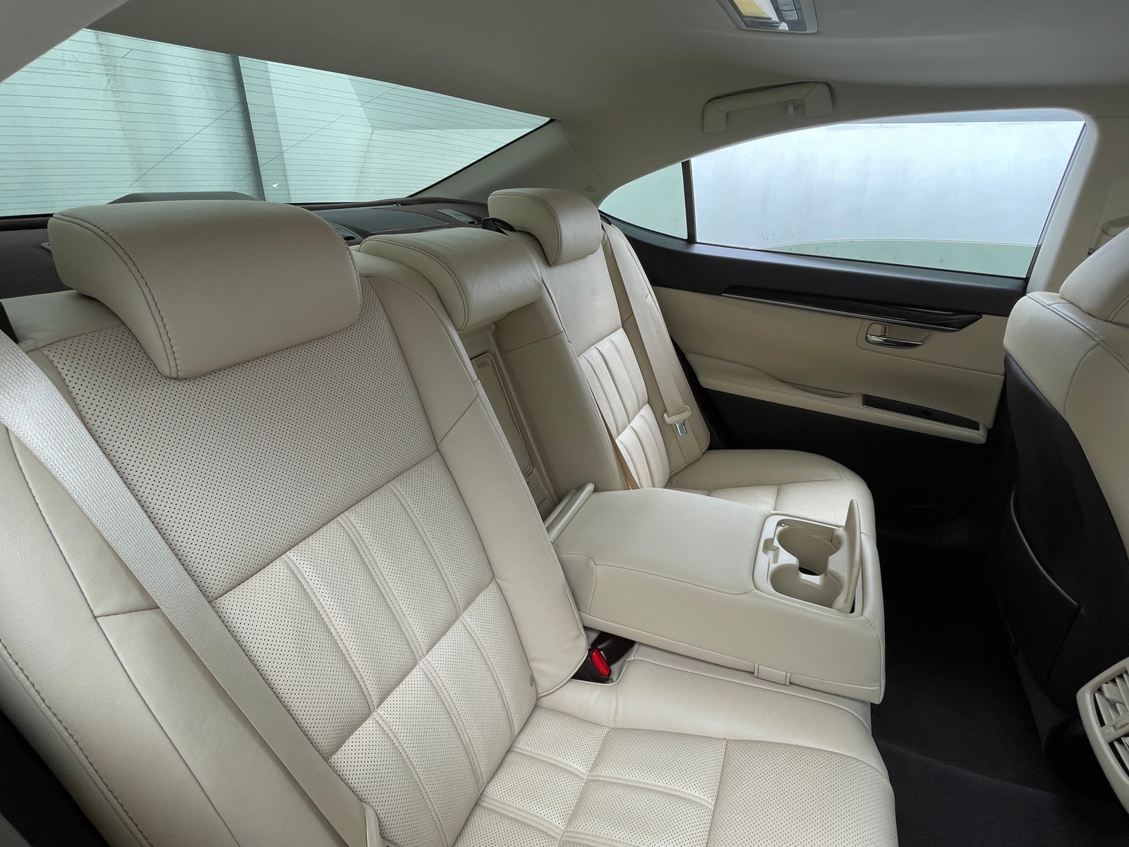 Thumbnail: 2016 Lexus ES - 5