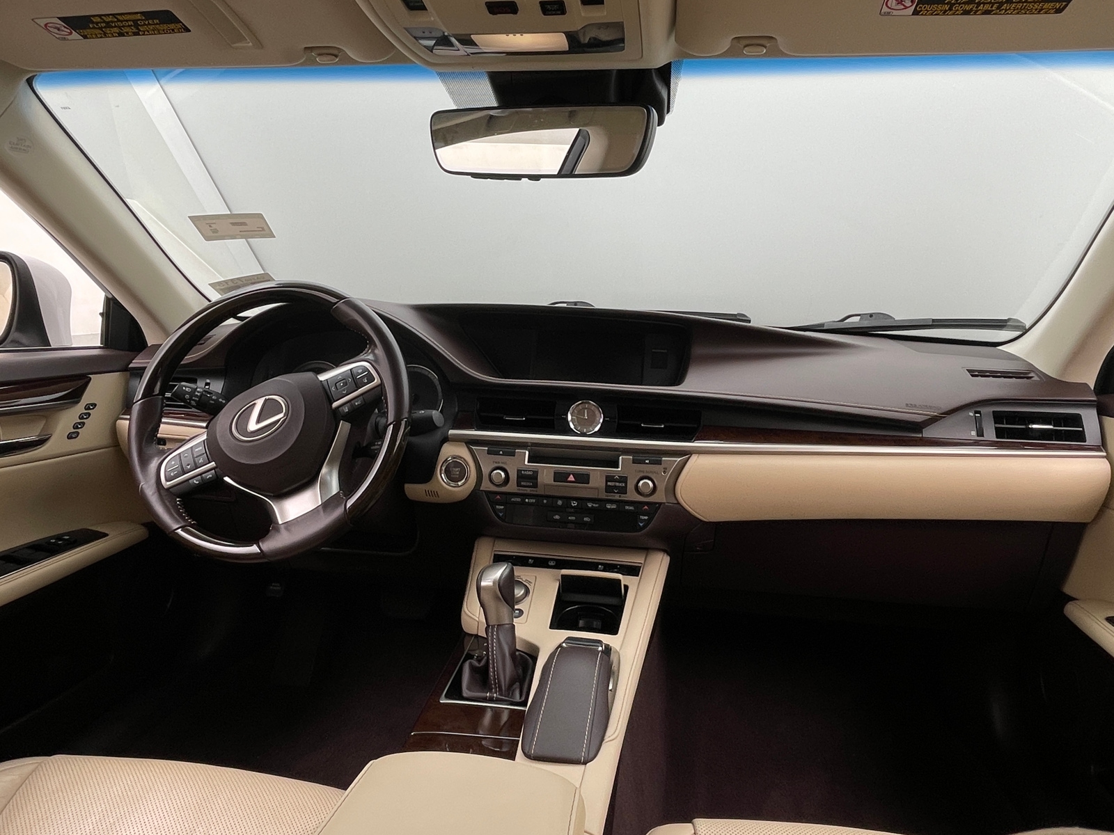 Thumbnail: 2016 Lexus ES - 2