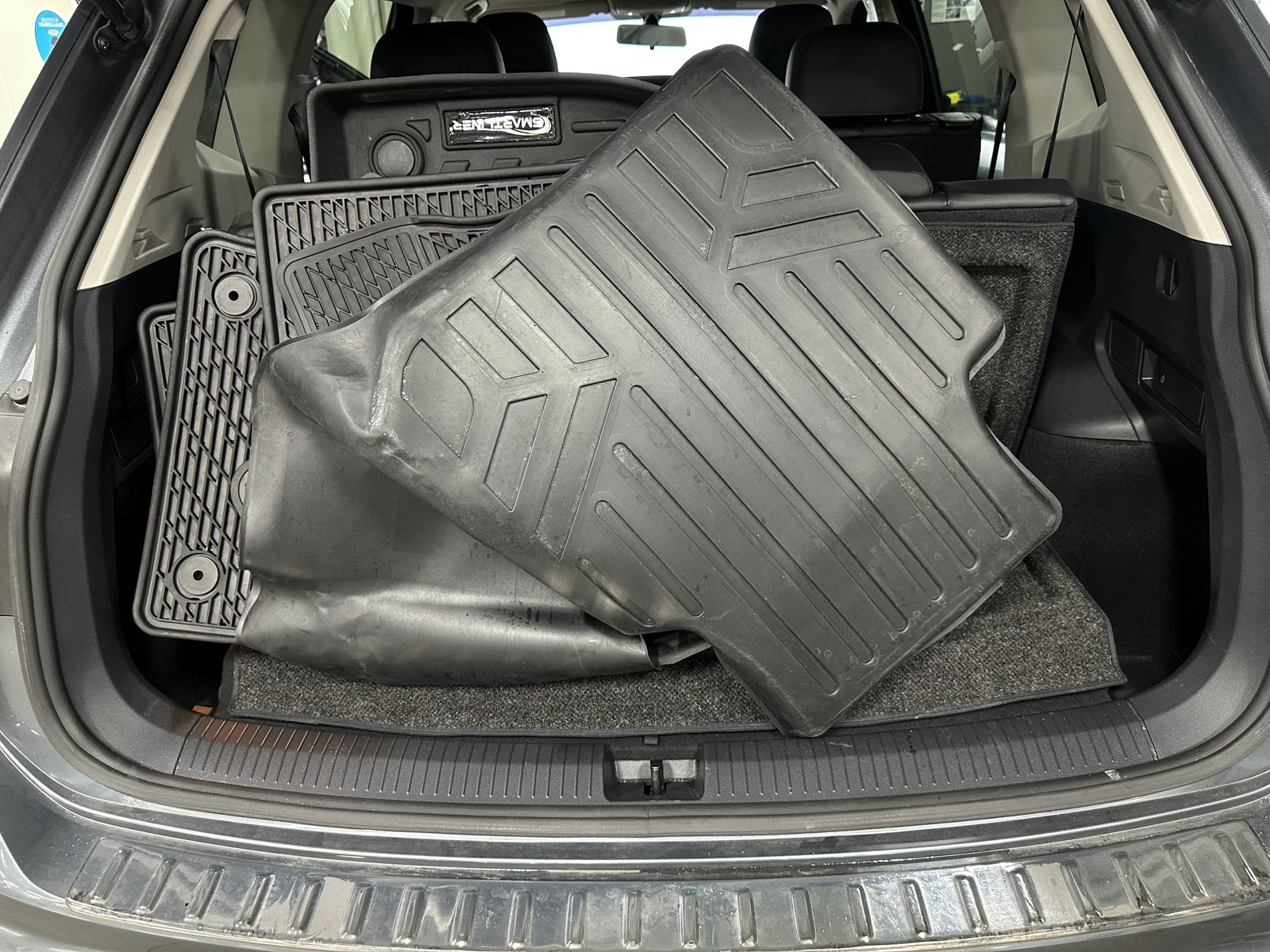 Thumbnail: 2019 Volkswagen Tiguan - 6
