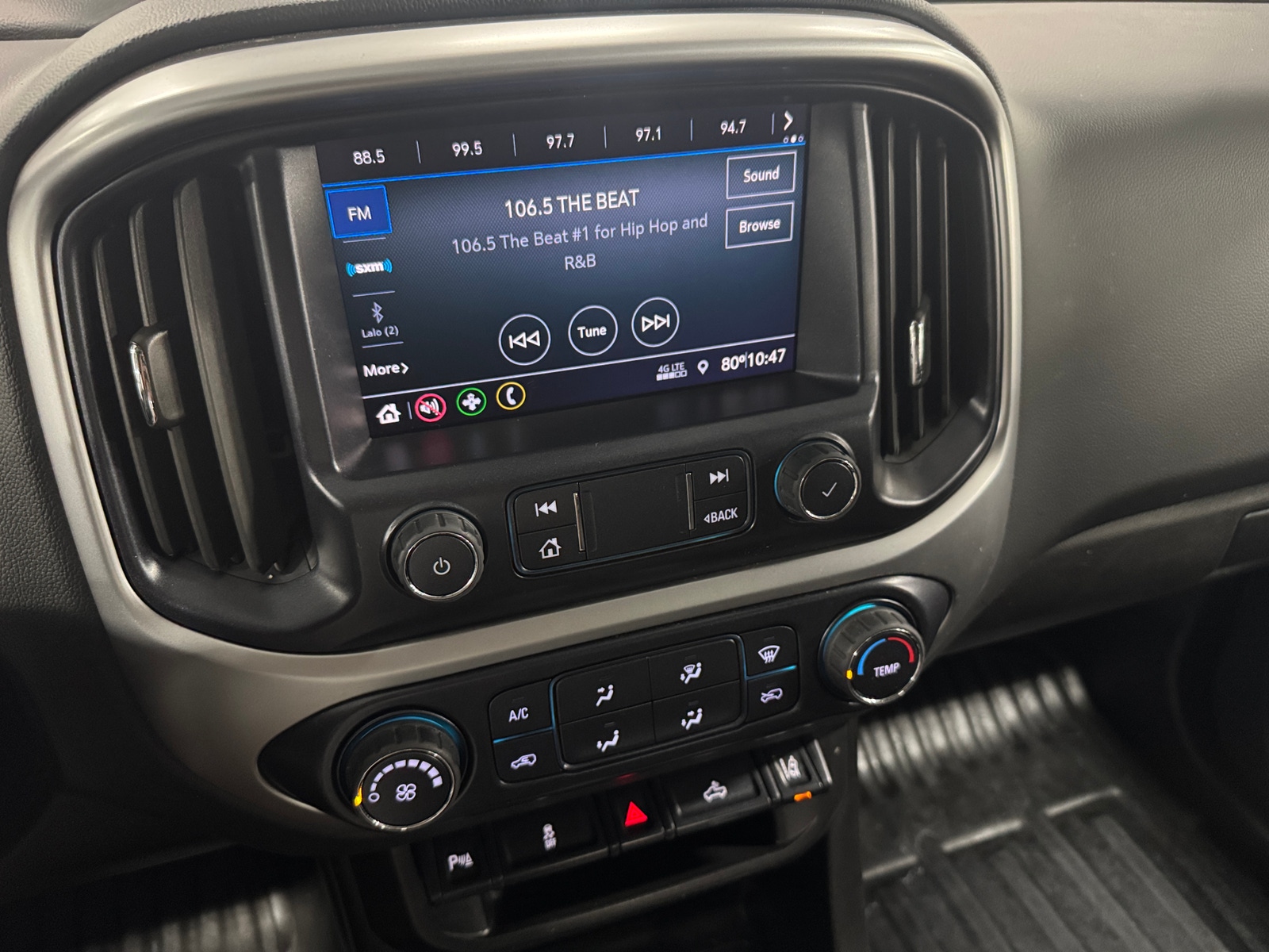 Thumbnail: 2022 Chevrolet Colorado - 4