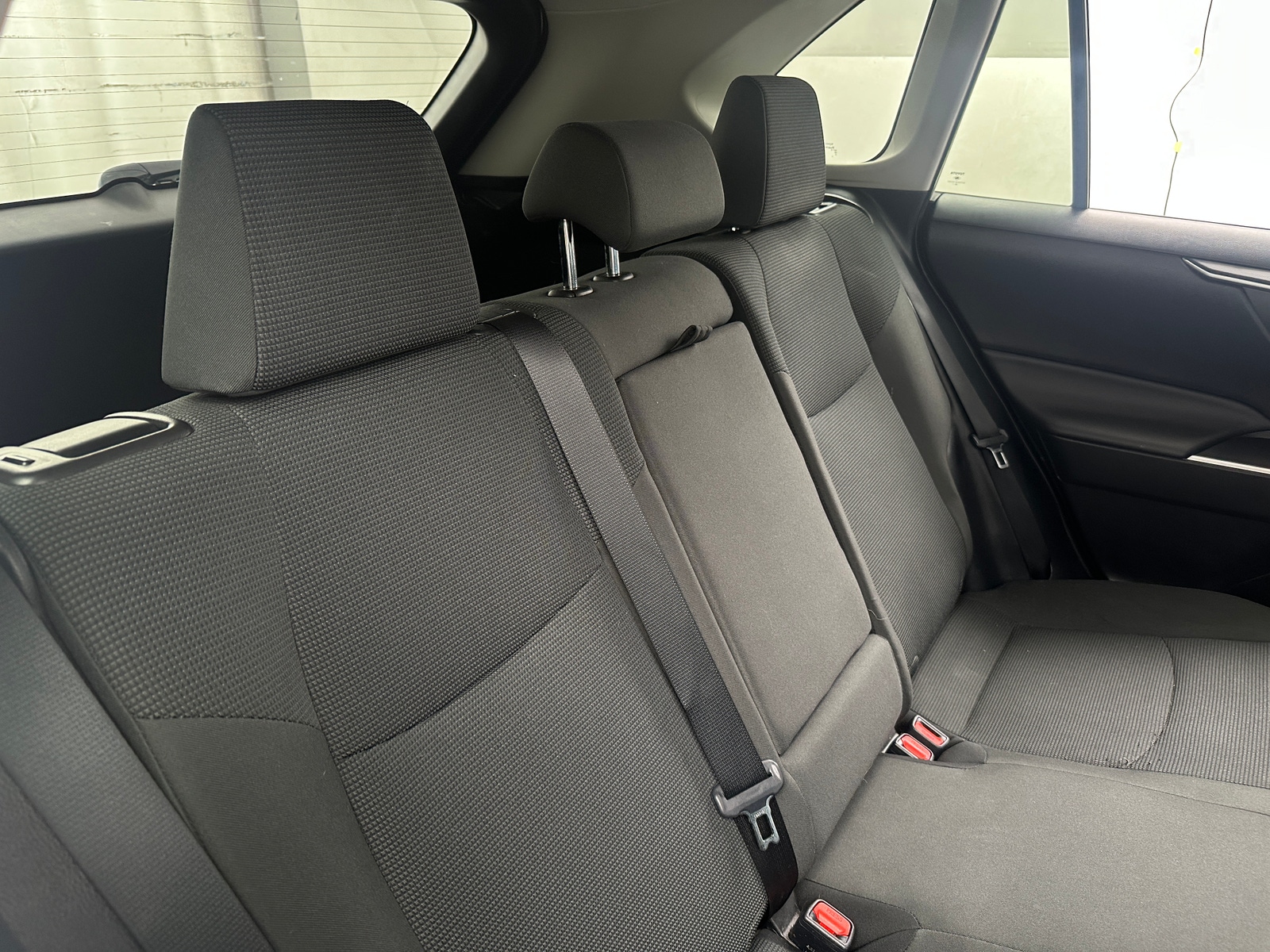 Thumbnail: 2021 Toyota RAV4 - 6