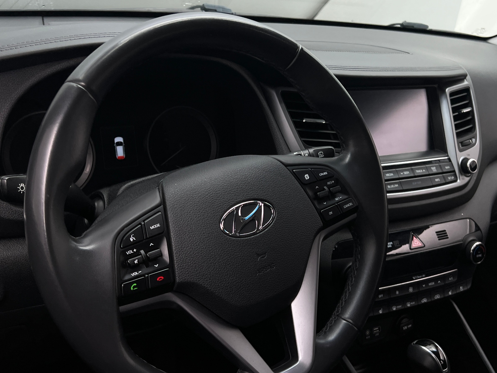 Thumbnail: 2016 Hyundai Tucson - 4