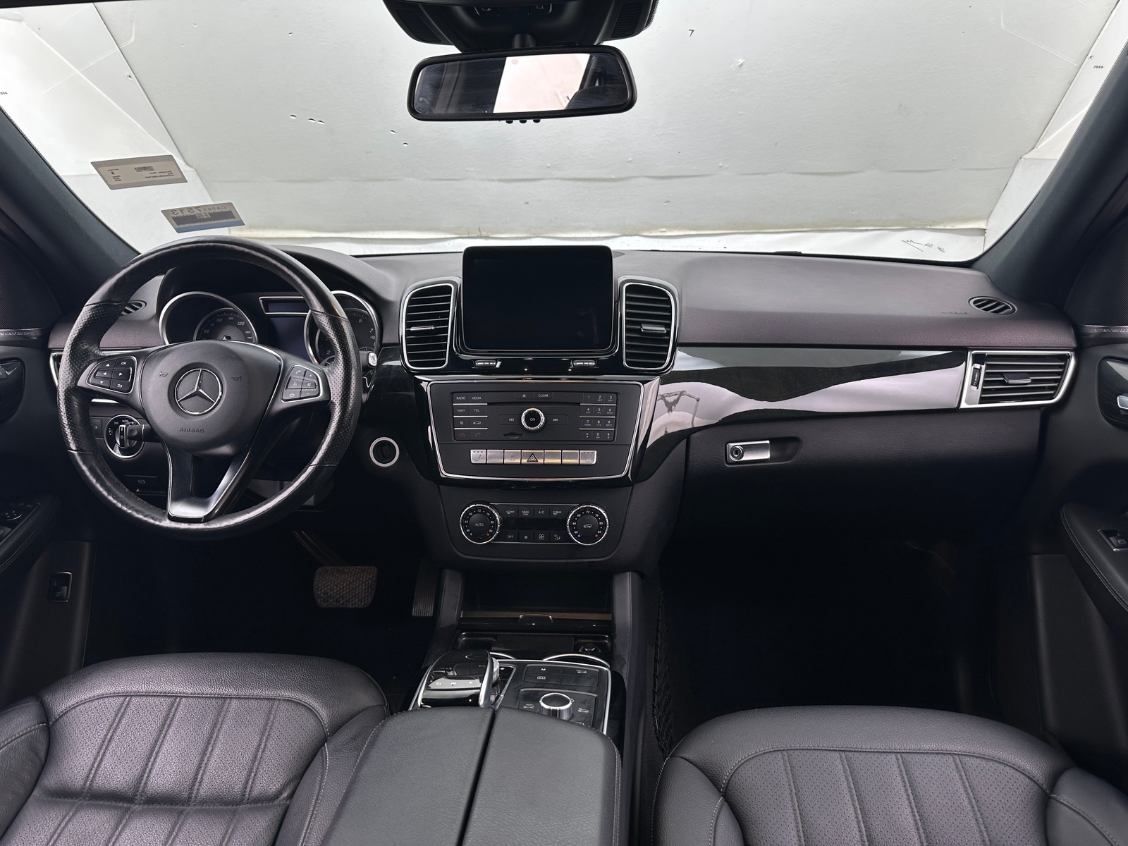 Thumbnail: 2018 Mercedes-Benz GLE - 2