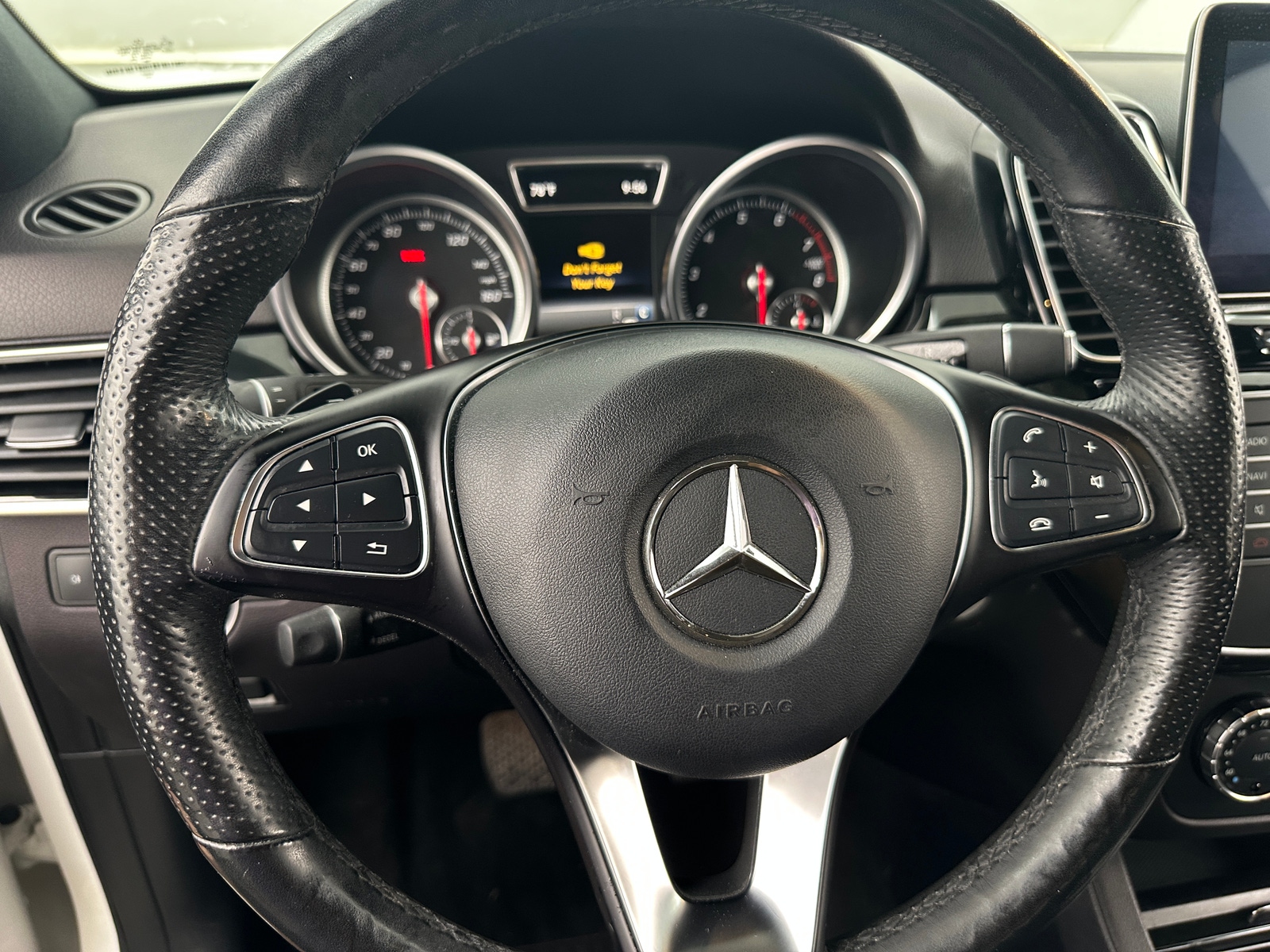 Thumbnail: 2018 Mercedes-Benz GLE - 4